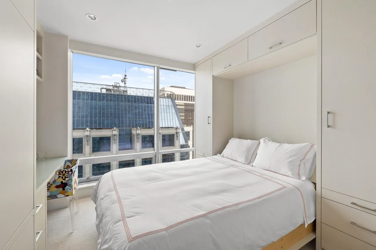 1111 Alberni Street #3302