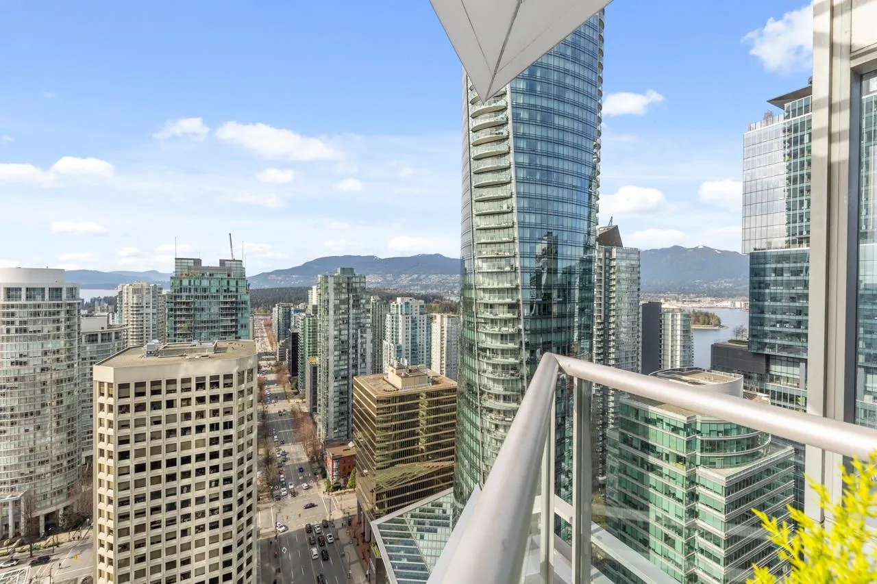 1111 Alberni Street #3302