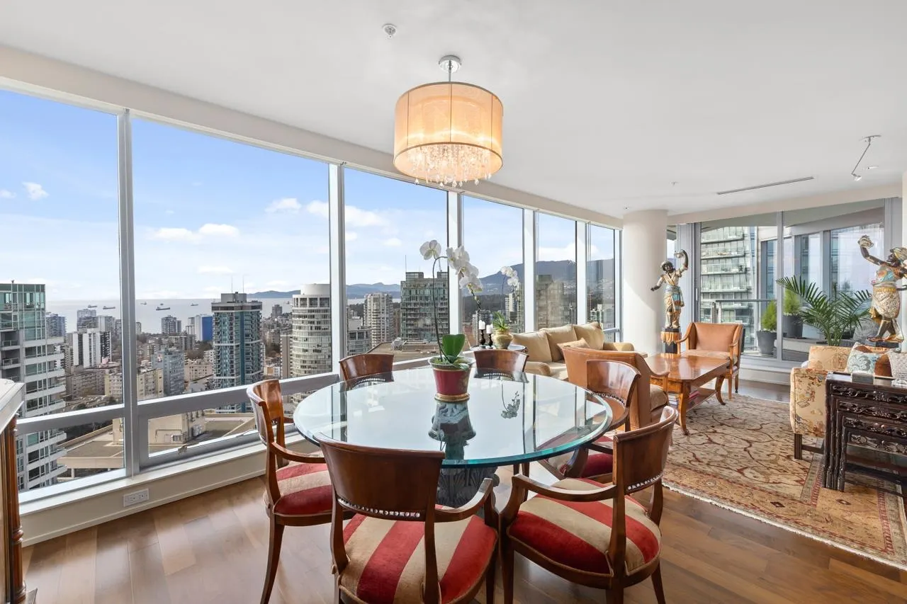 1111 Alberni Street #3302