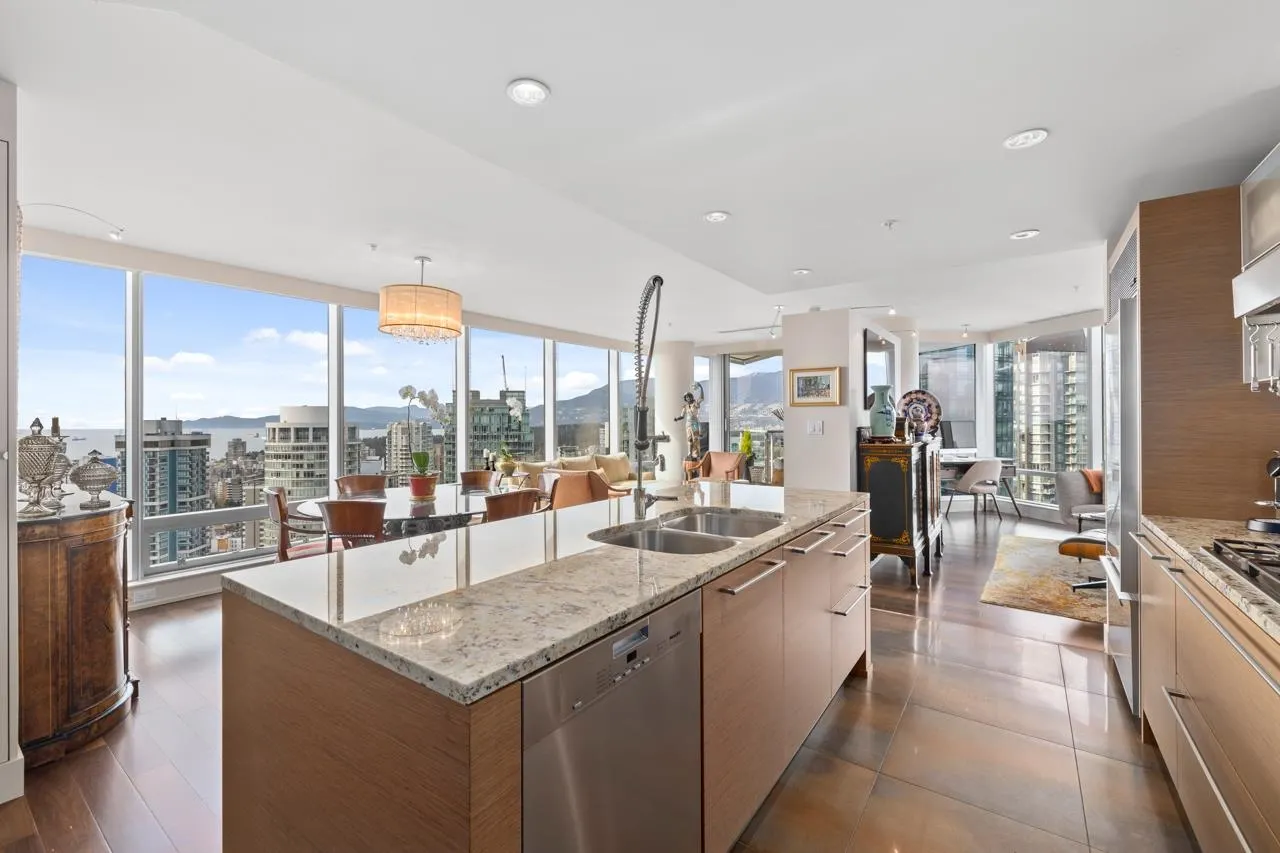 1111 Alberni Street #3302