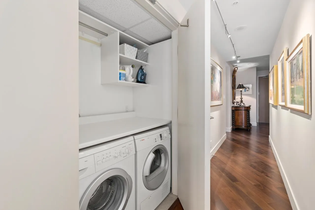 1111 Alberni Street #3302
