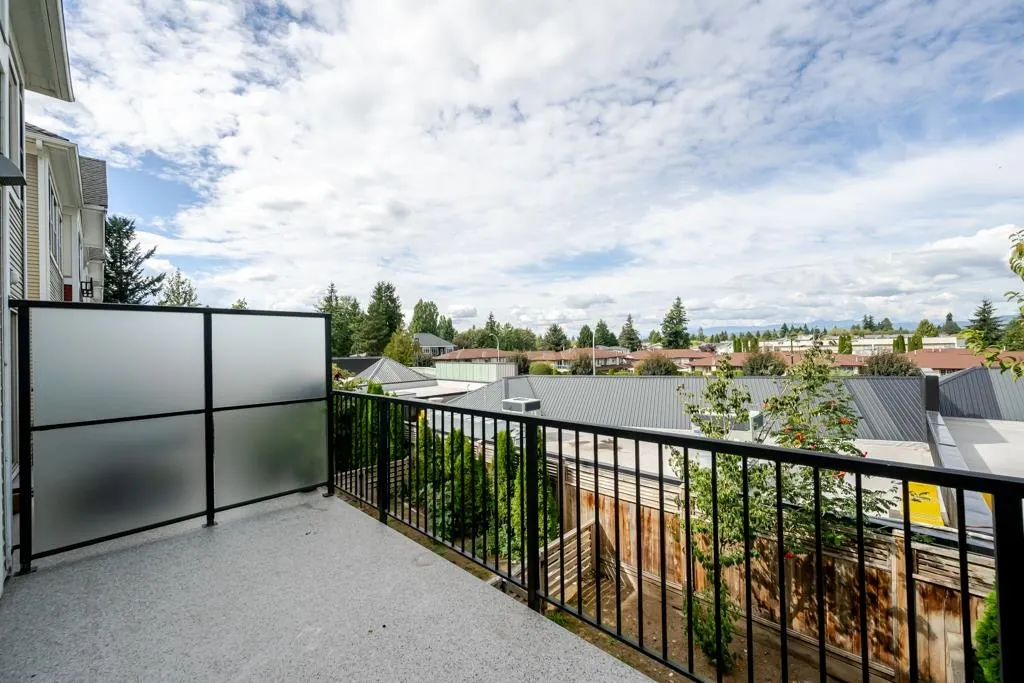 32633 Simon Avenue #77