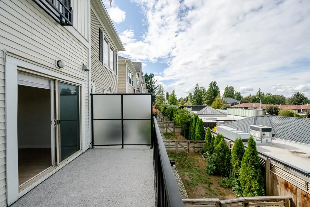 32633 Simon Avenue #77