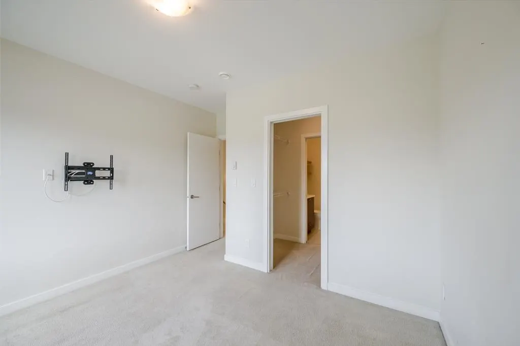 32633 Simon Avenue #77