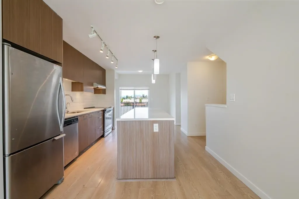 32633 Simon Avenue #77