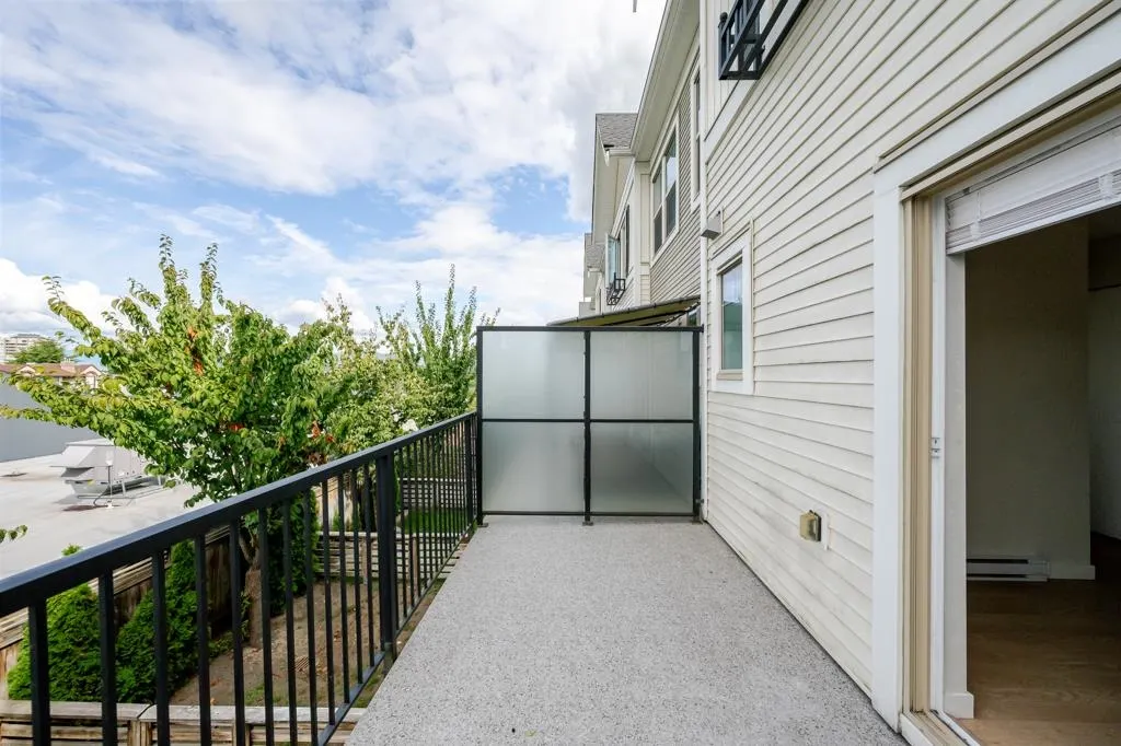 32633 Simon Avenue #77