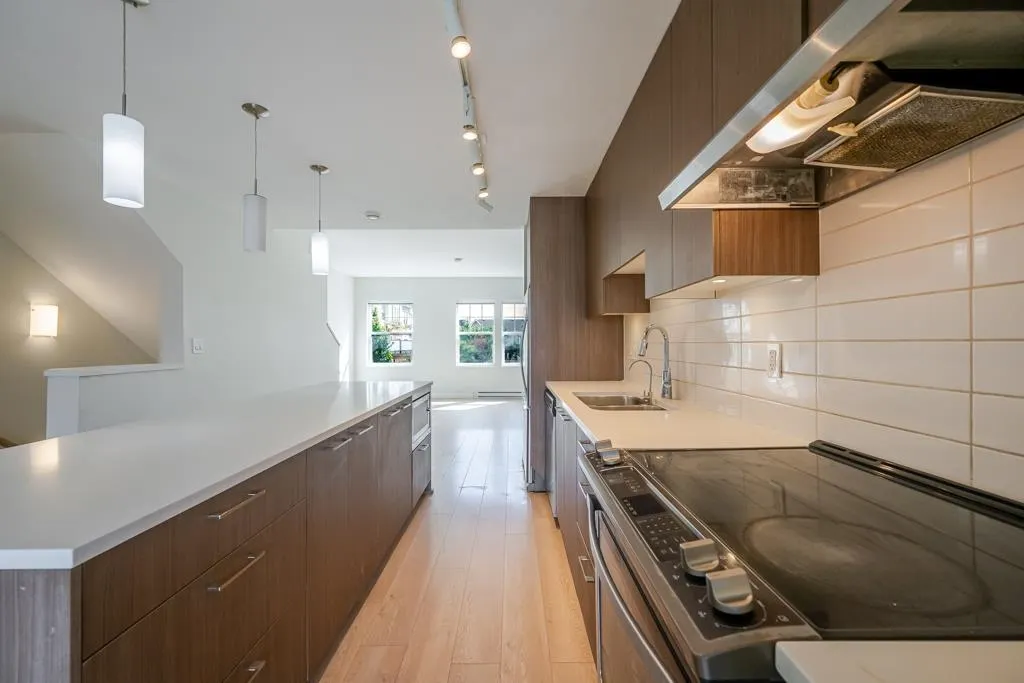 32633 Simon Avenue #77