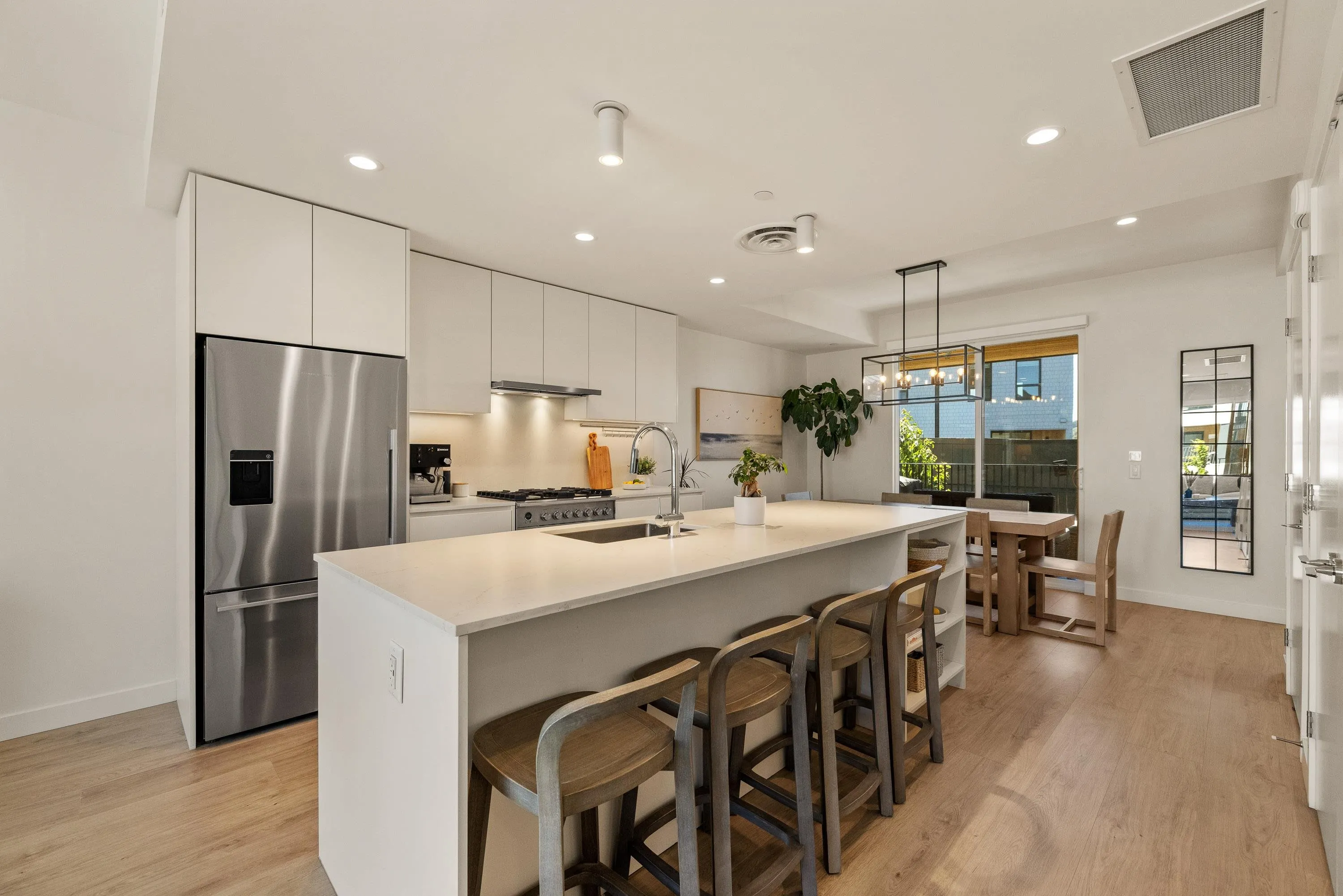 6340 Market Avenue #35
