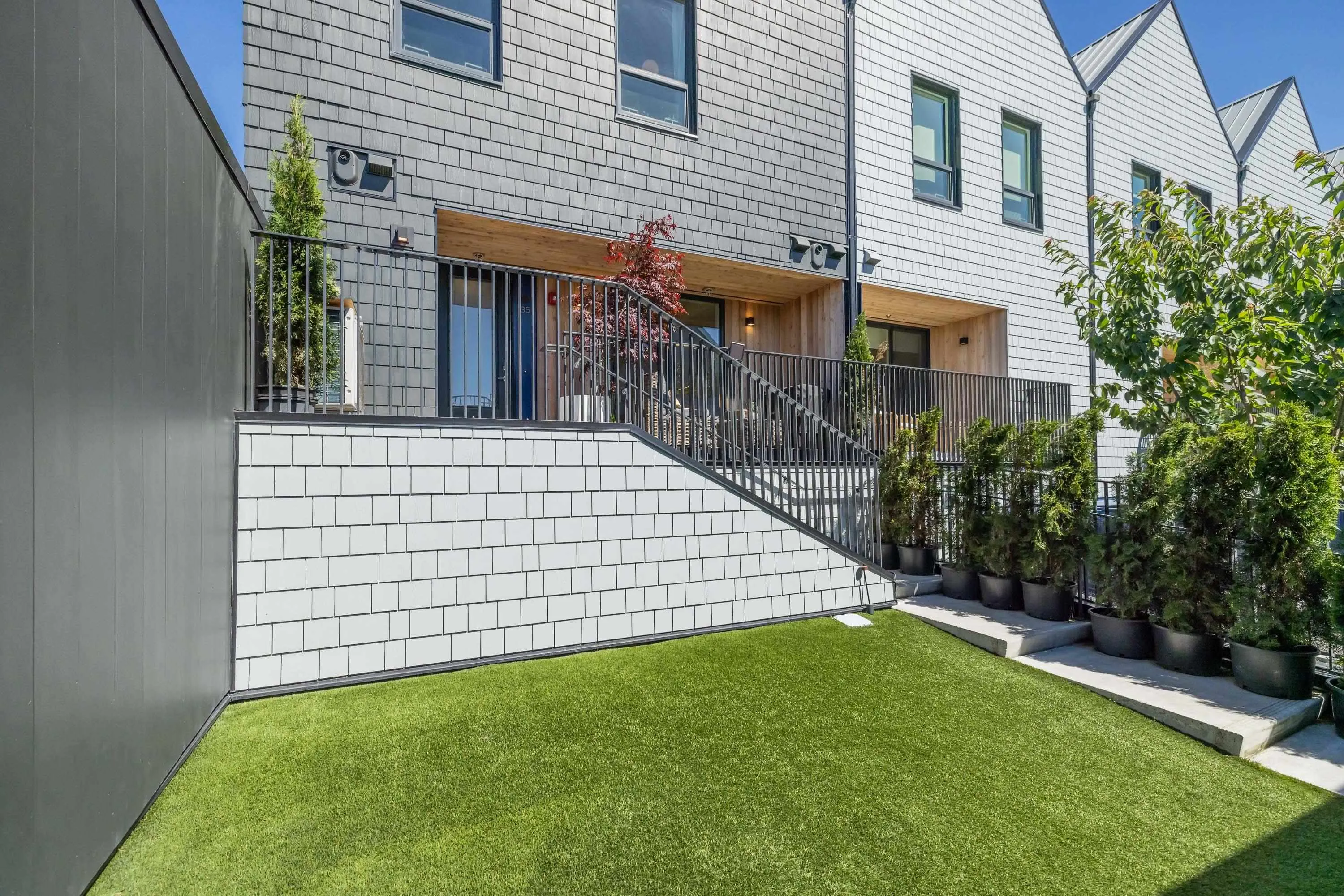 6340 Market Avenue #35