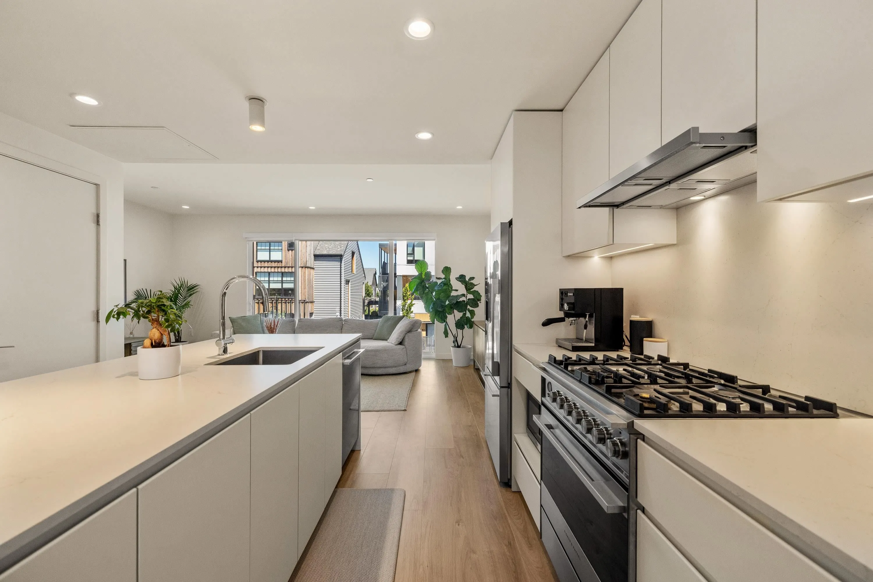 6340 Market Avenue #35