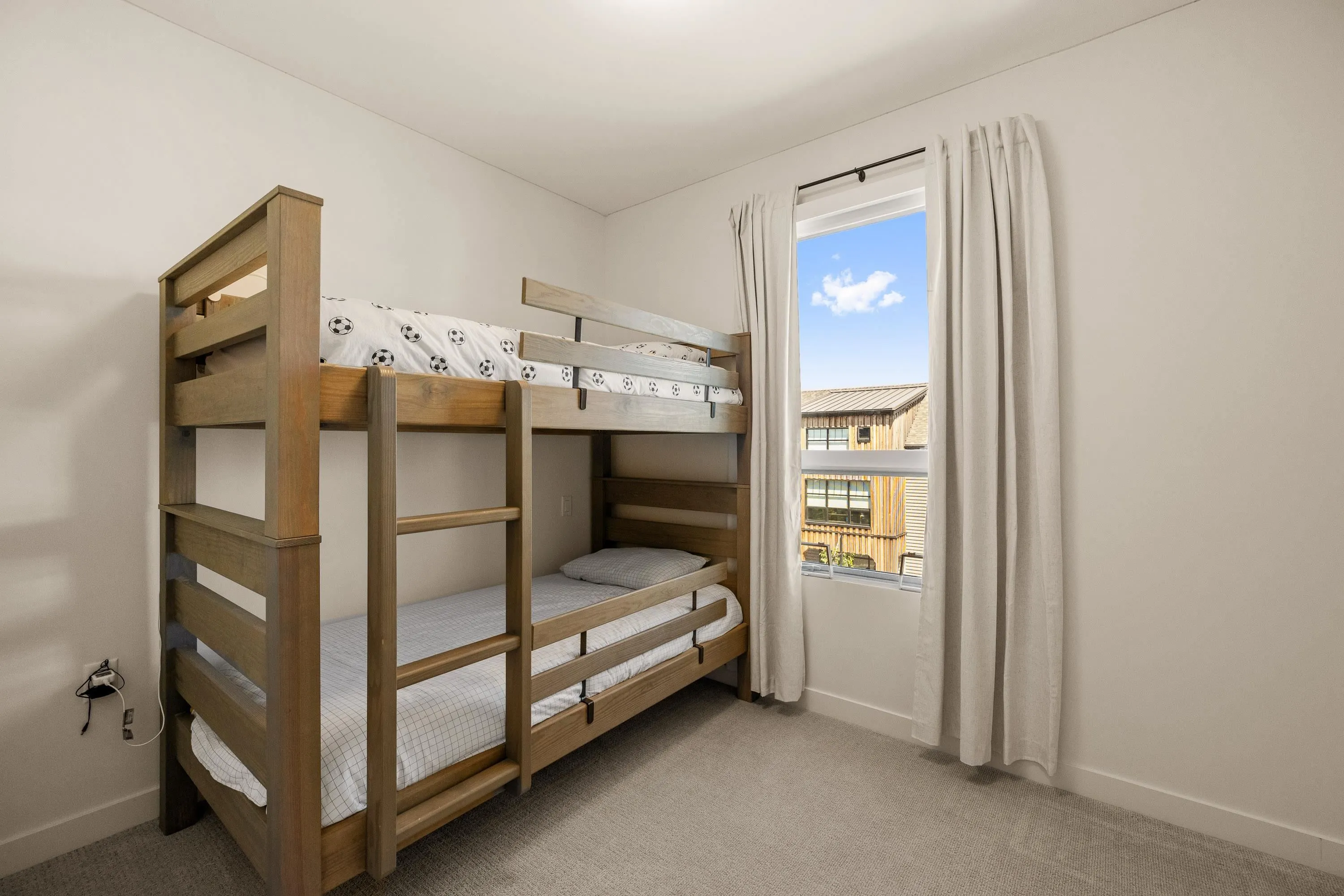 6340 Market Avenue #35