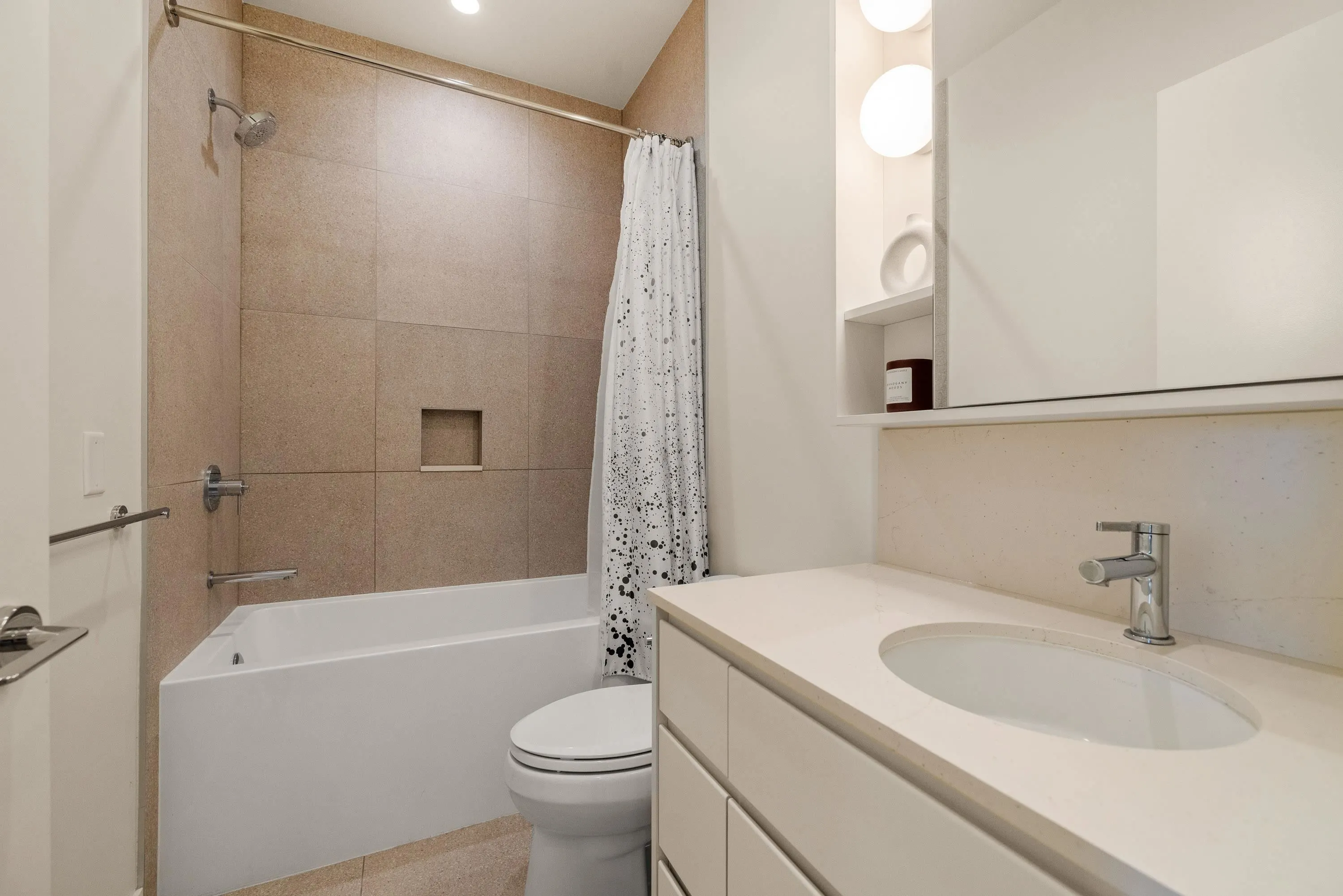 6340 Market Avenue #35