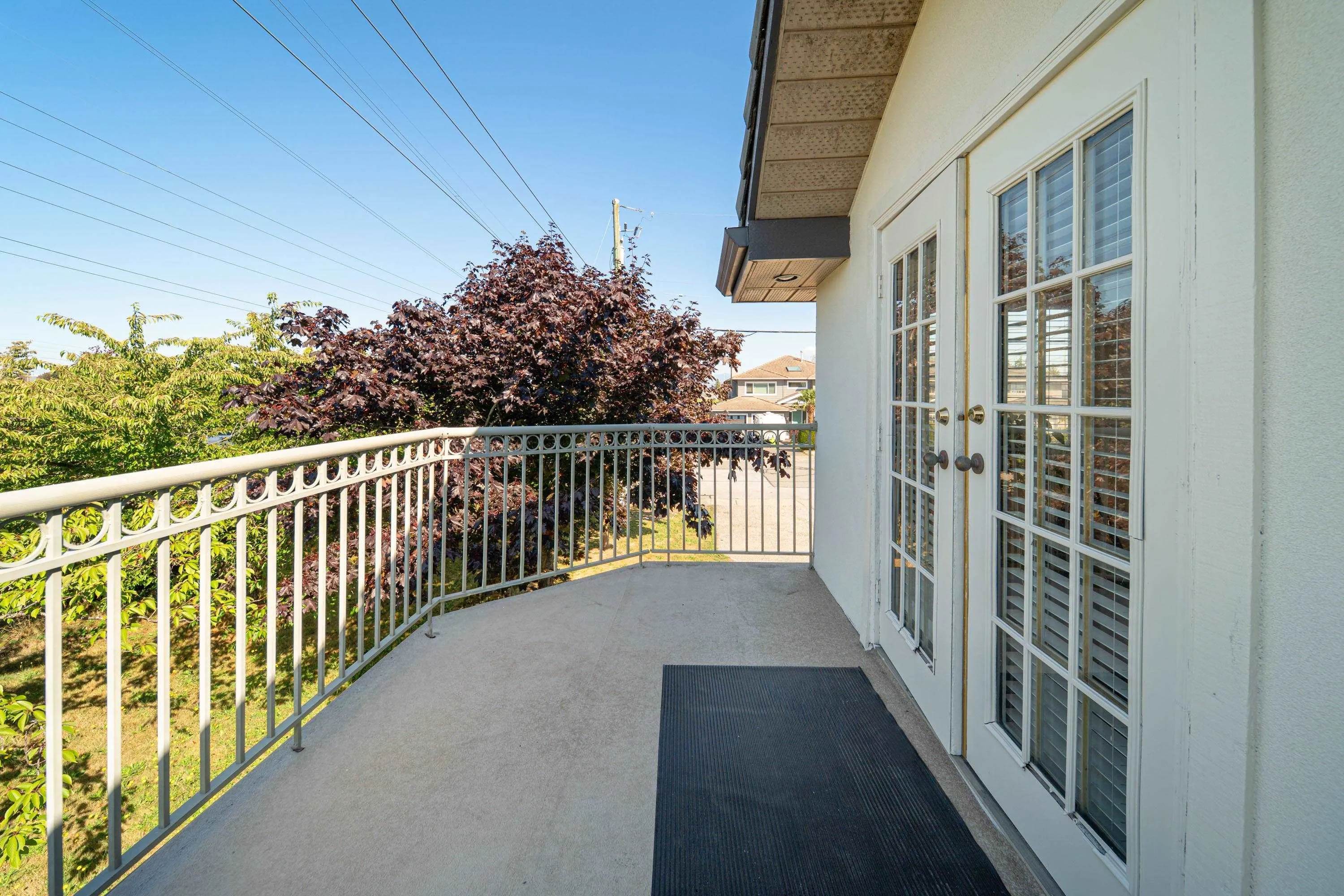 6522 Holly Park Drive