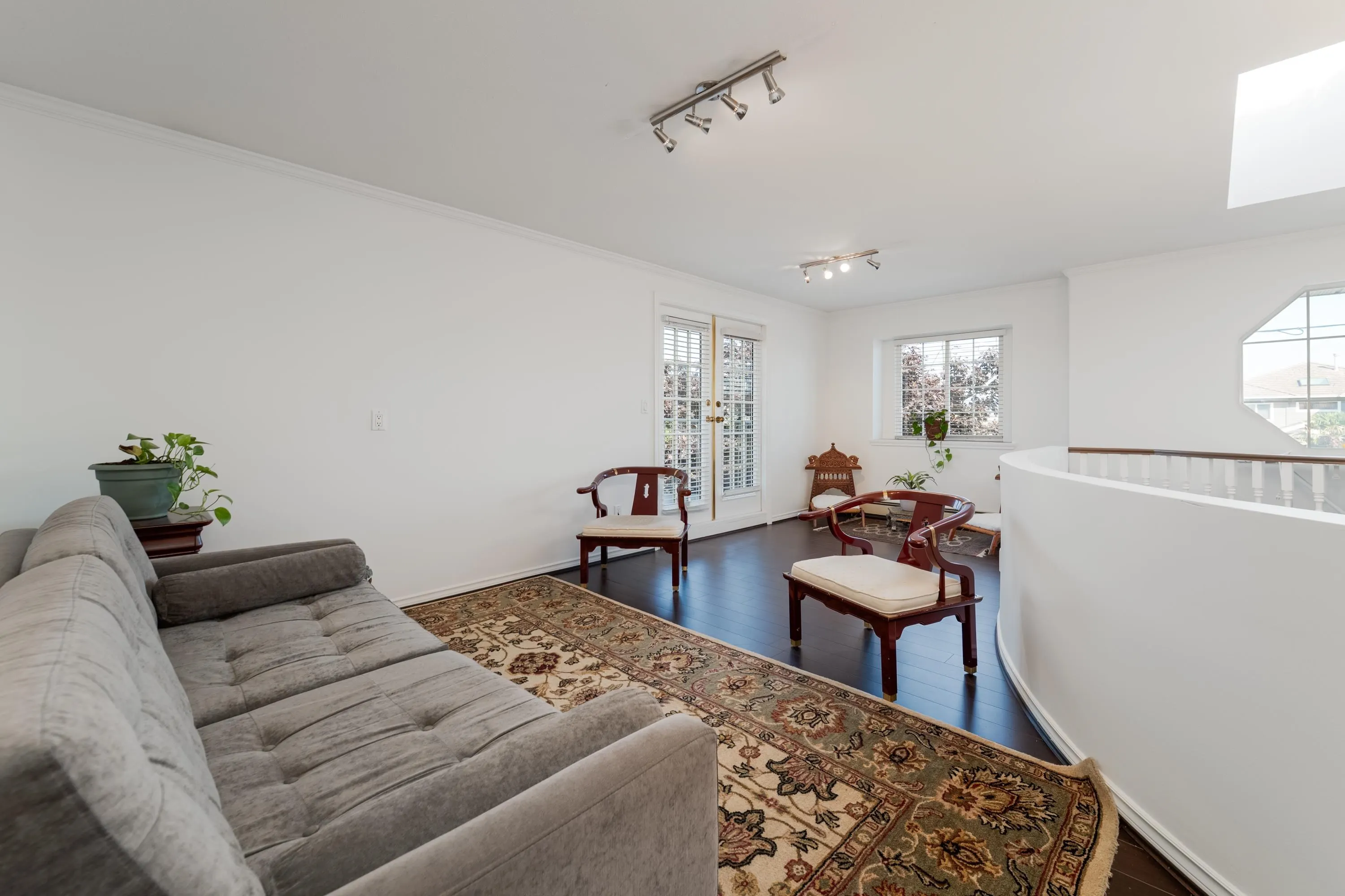 6522 Holly Park Drive