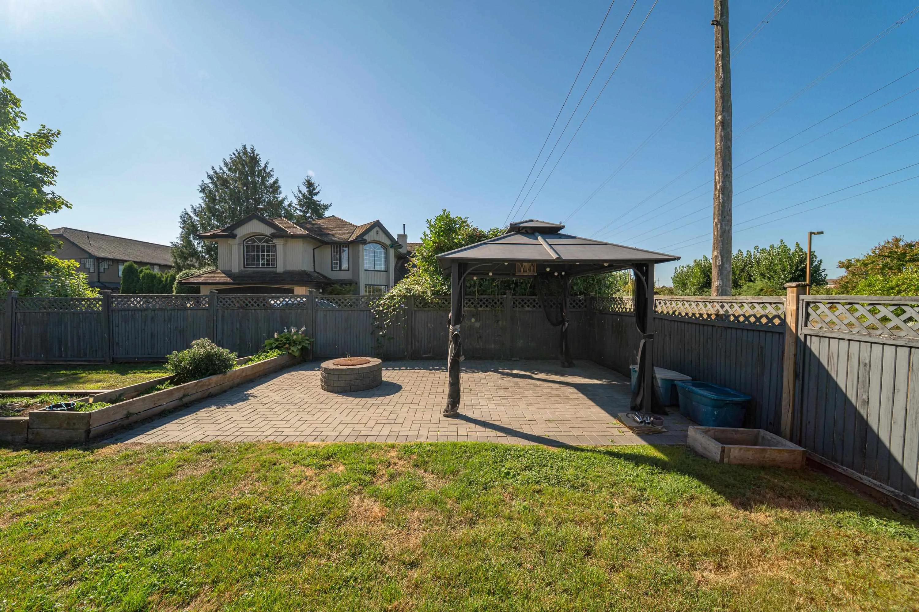 6522 Holly Park Drive