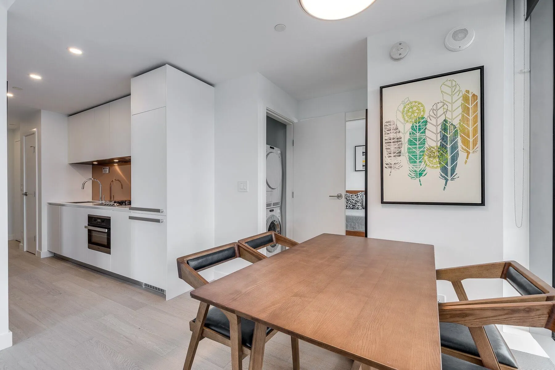 1480 Howe Street #1102