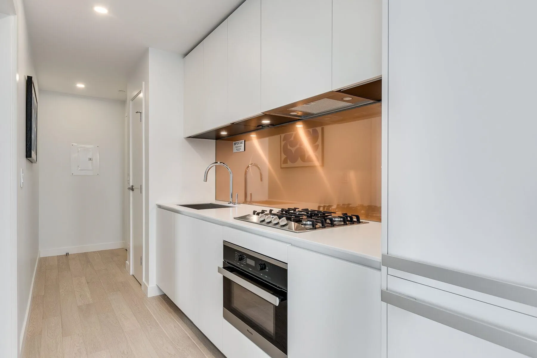 1480 Howe Street #1102