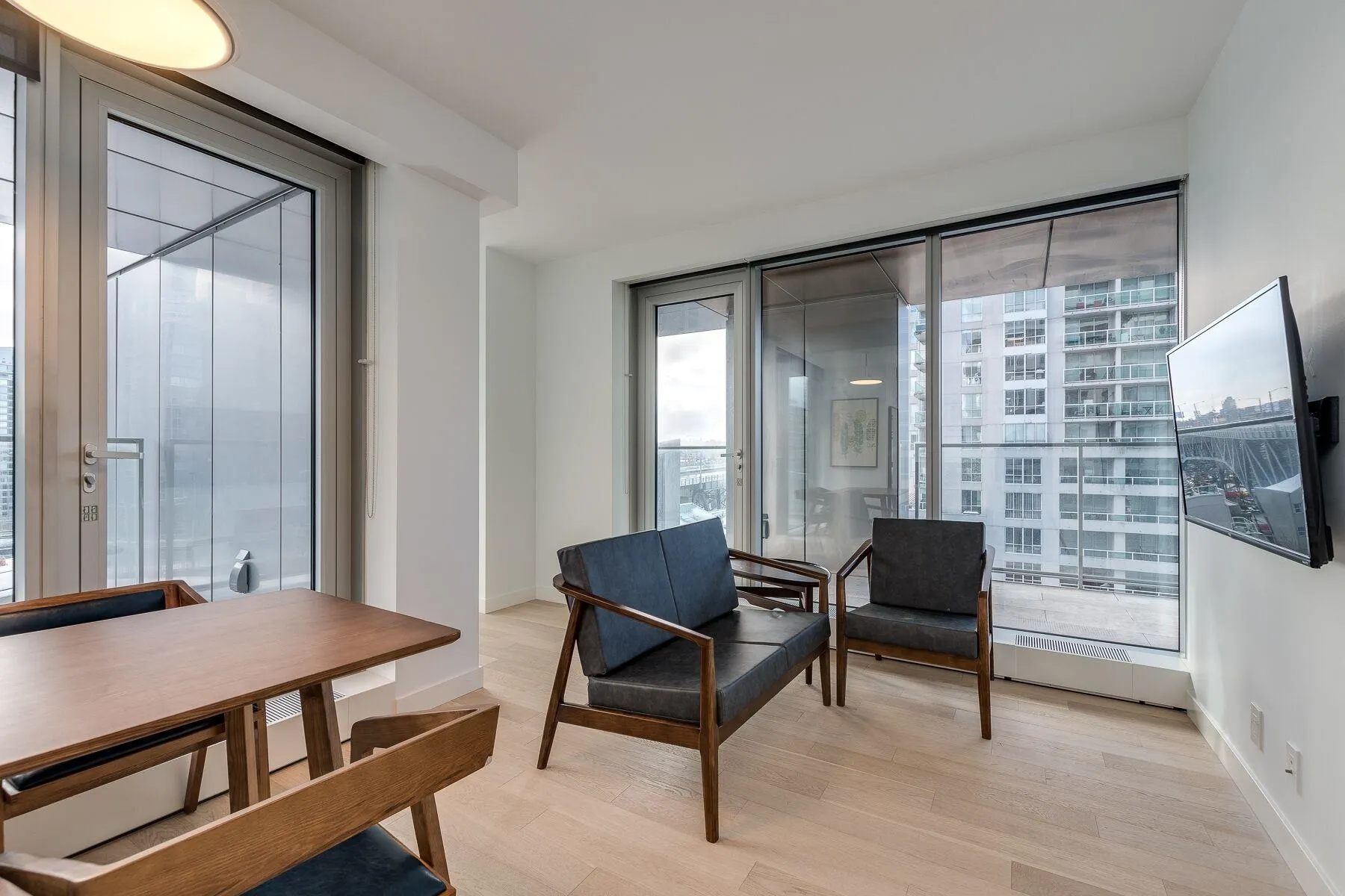 1480 Howe Street #1102