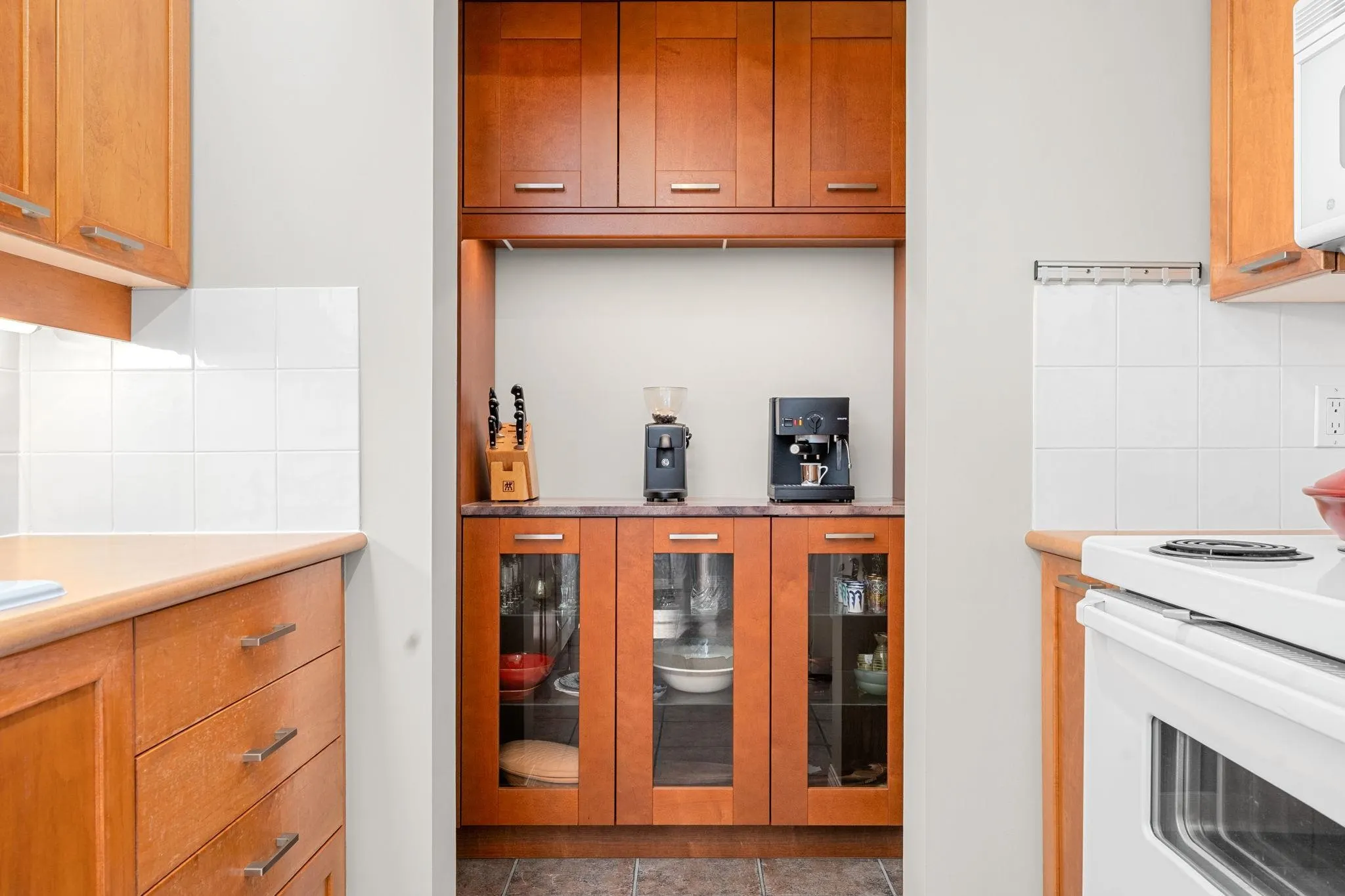 669 W 7th Avenue #207