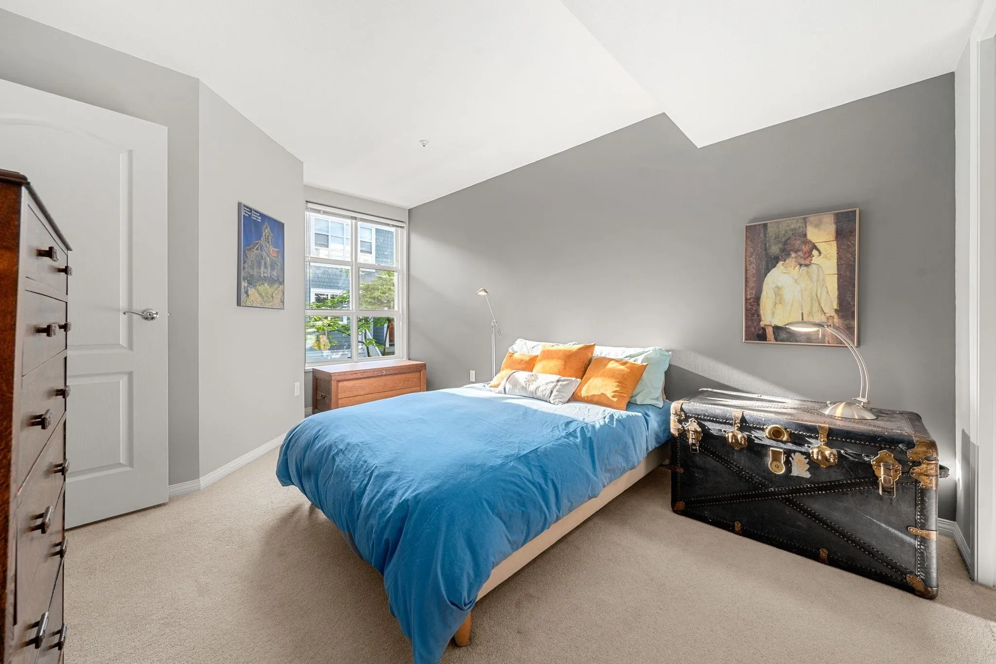 669 W 7th Avenue #207