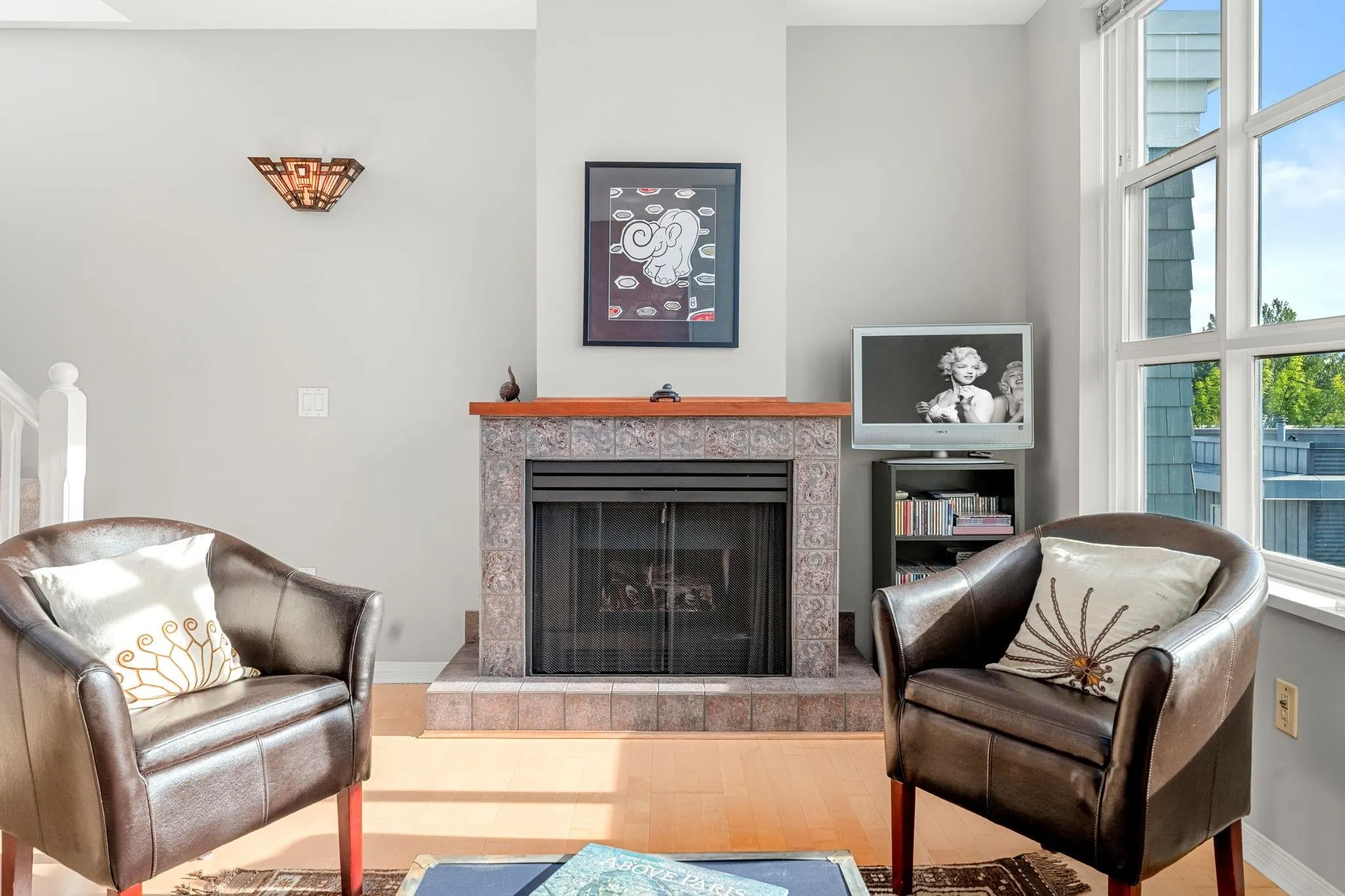 669 W 7th Avenue #207