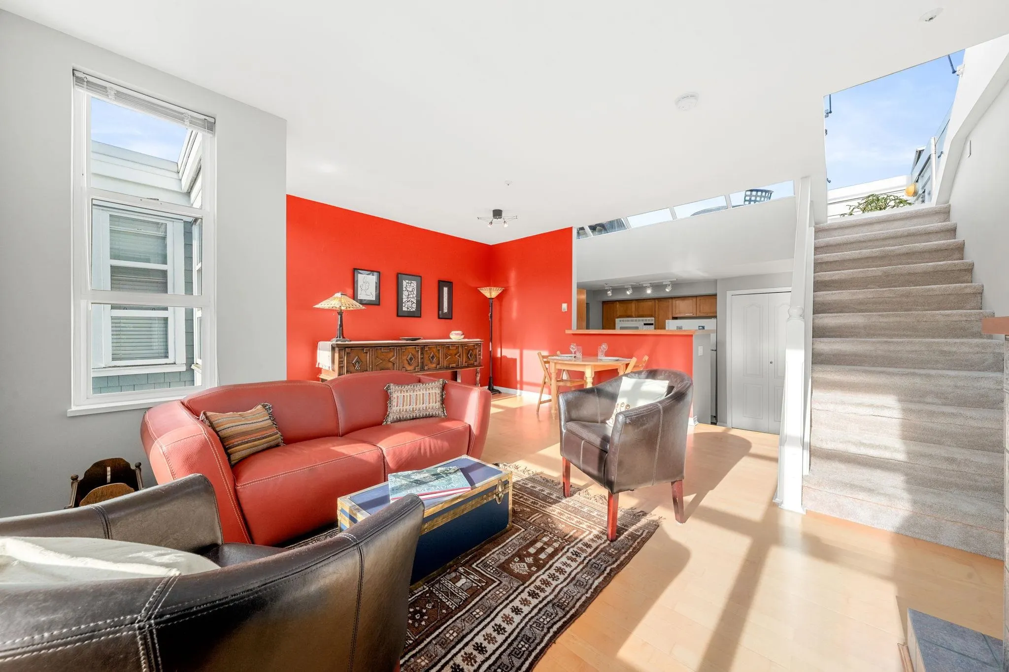 669 W 7th Avenue #207