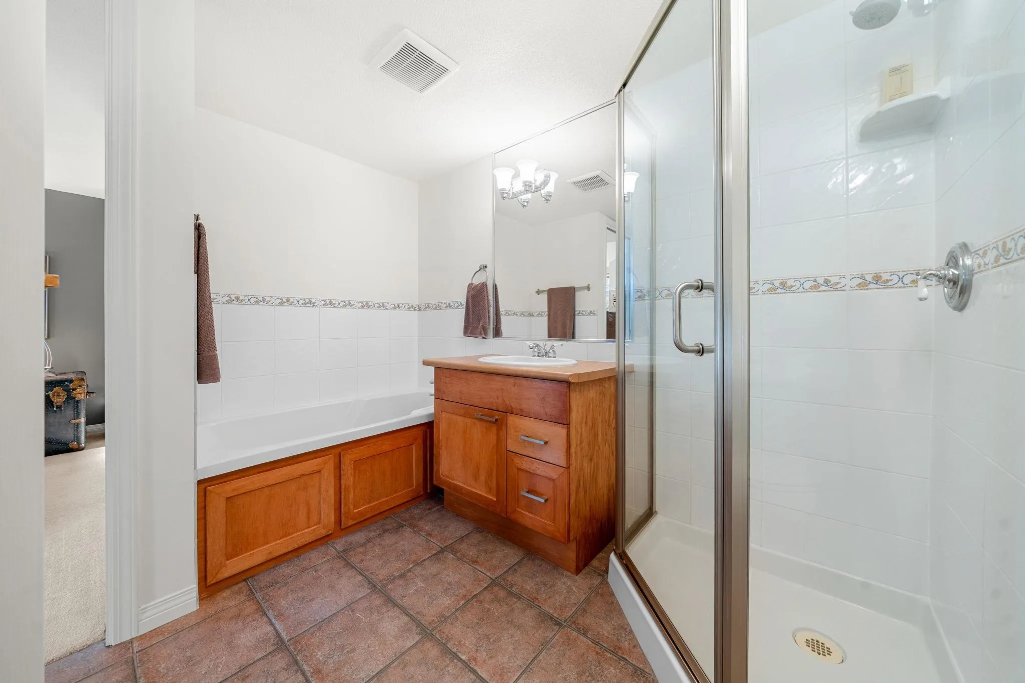669 W 7th Avenue #207