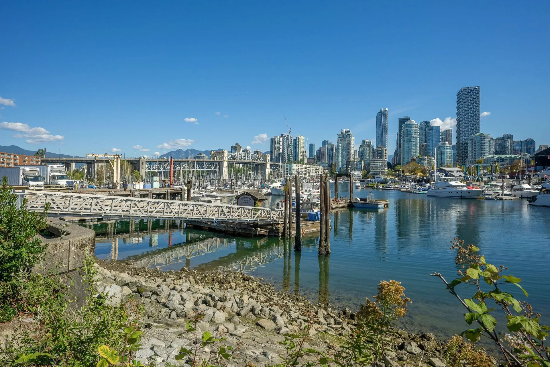 1508 Mariner Walk #607