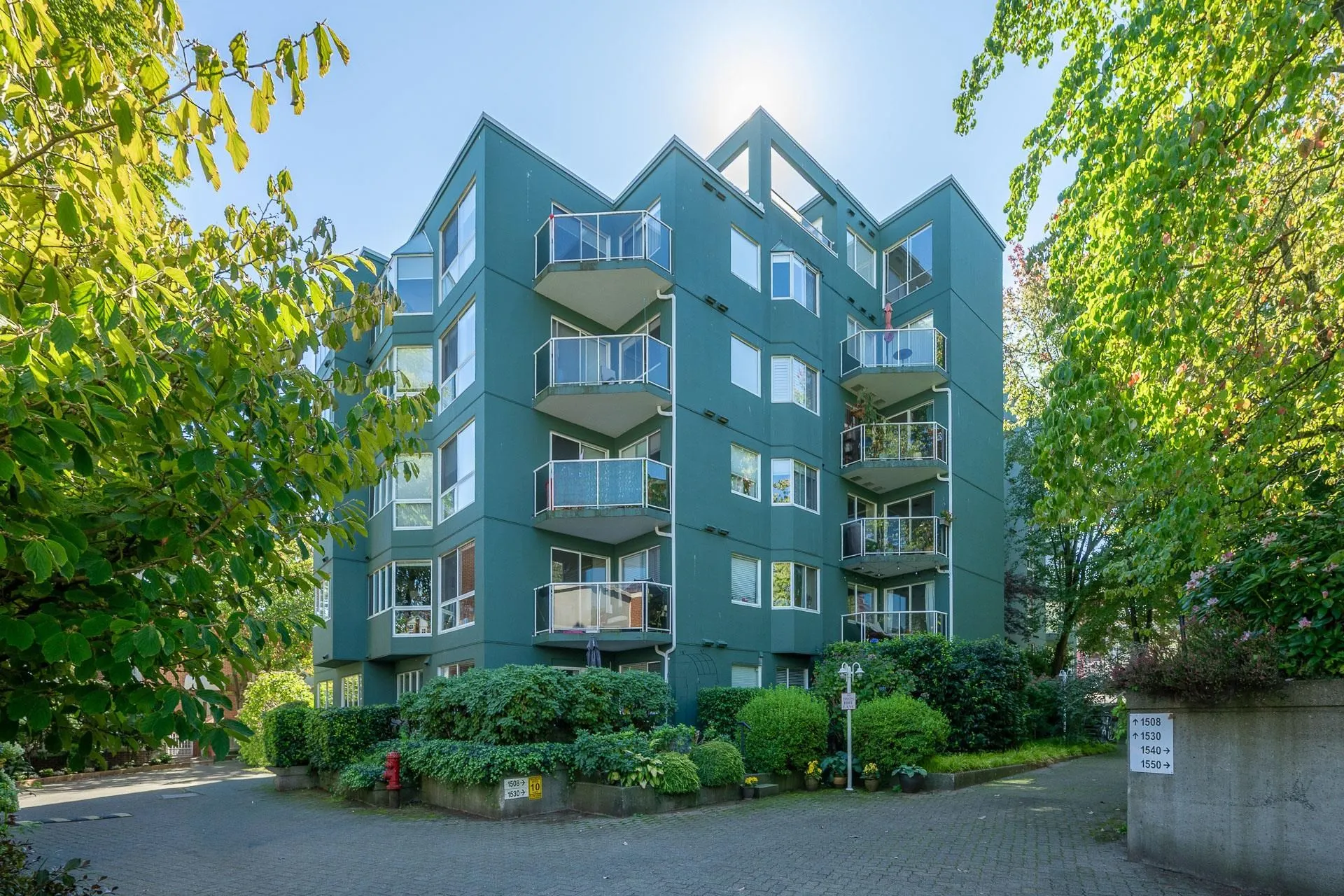 1508 Mariner Walk #607