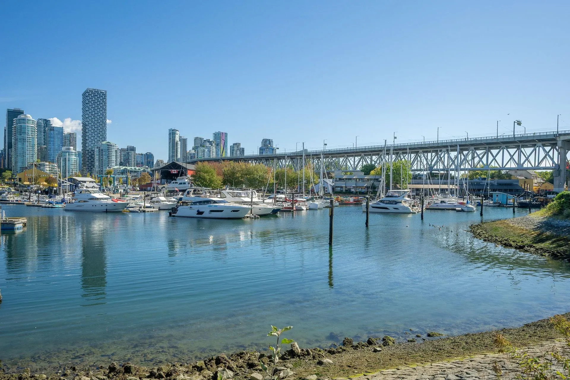 1508 Mariner Walk #607