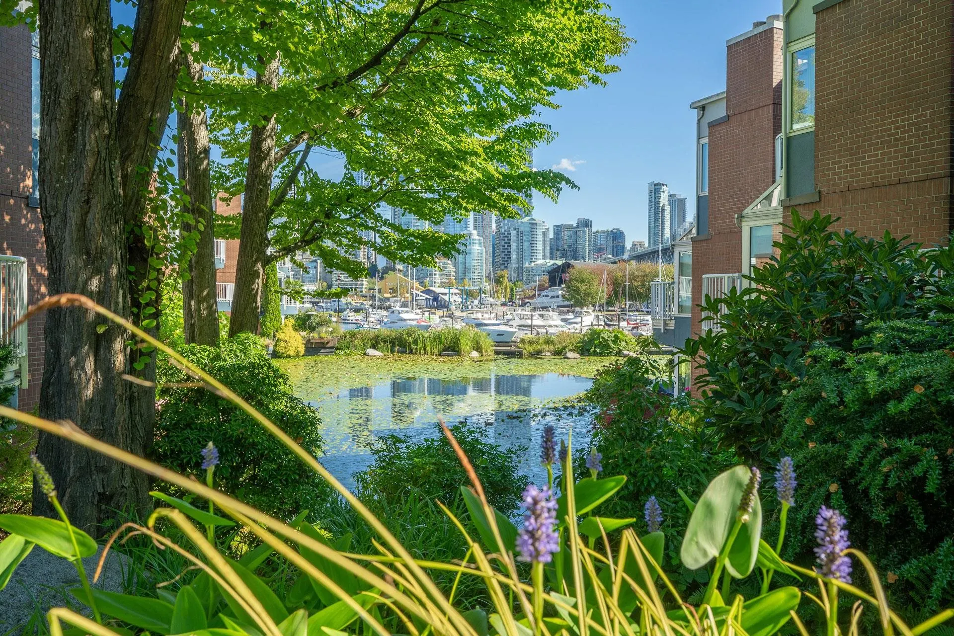 1508 Mariner Walk #607