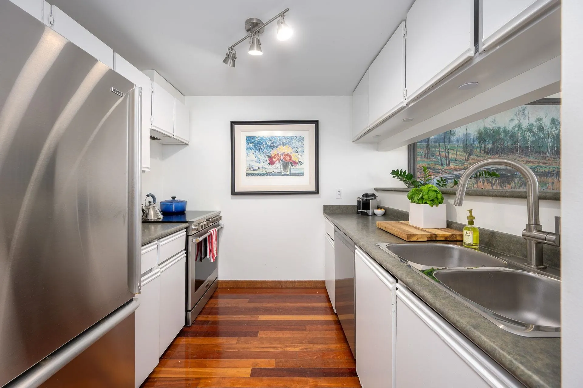 1508 Mariner Walk #607