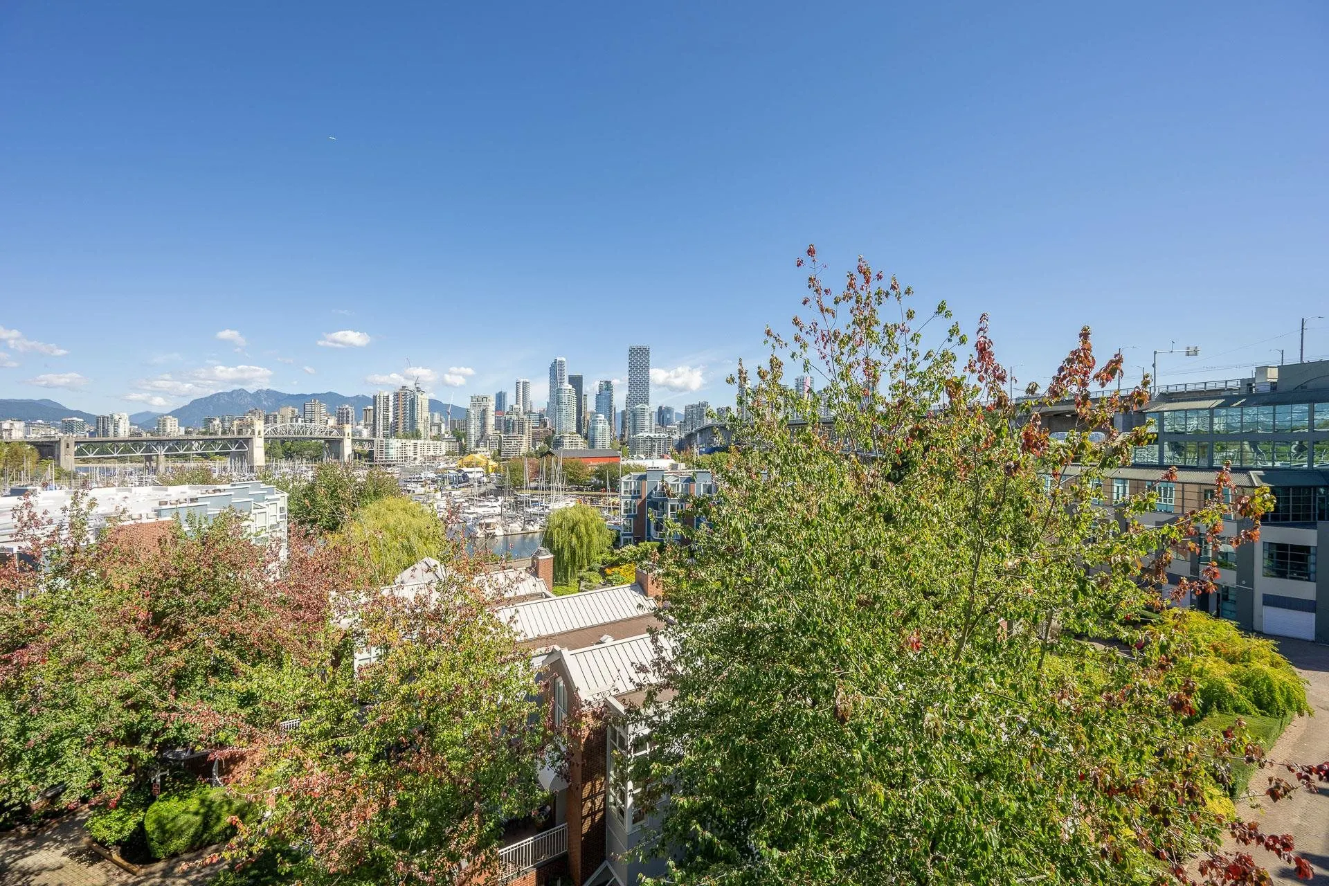1508 Mariner Walk #607