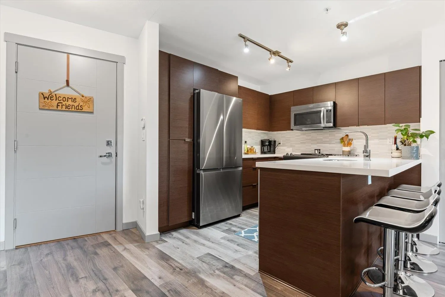 19201 66a Avenue #202