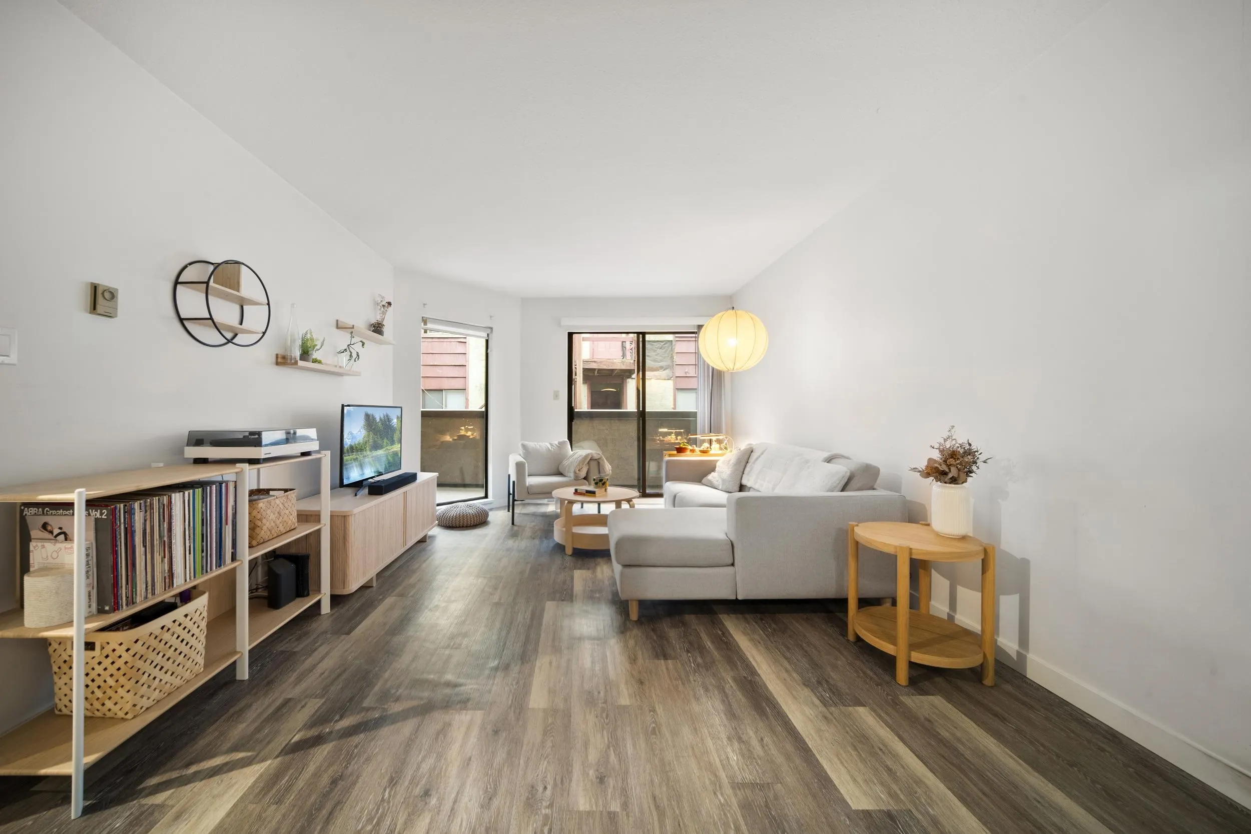 975 W 13th Avenue #209