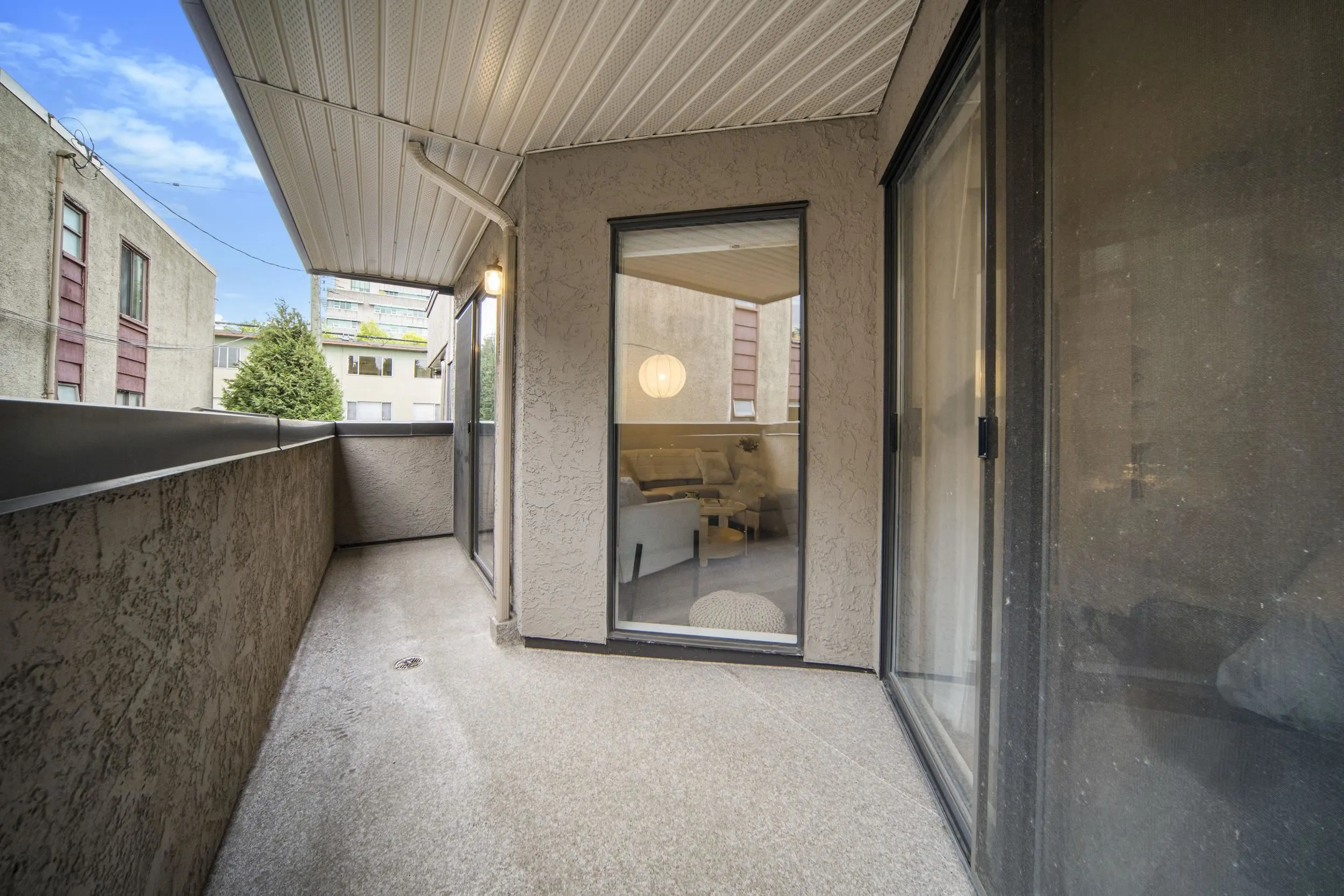 975 W 13th Avenue #209