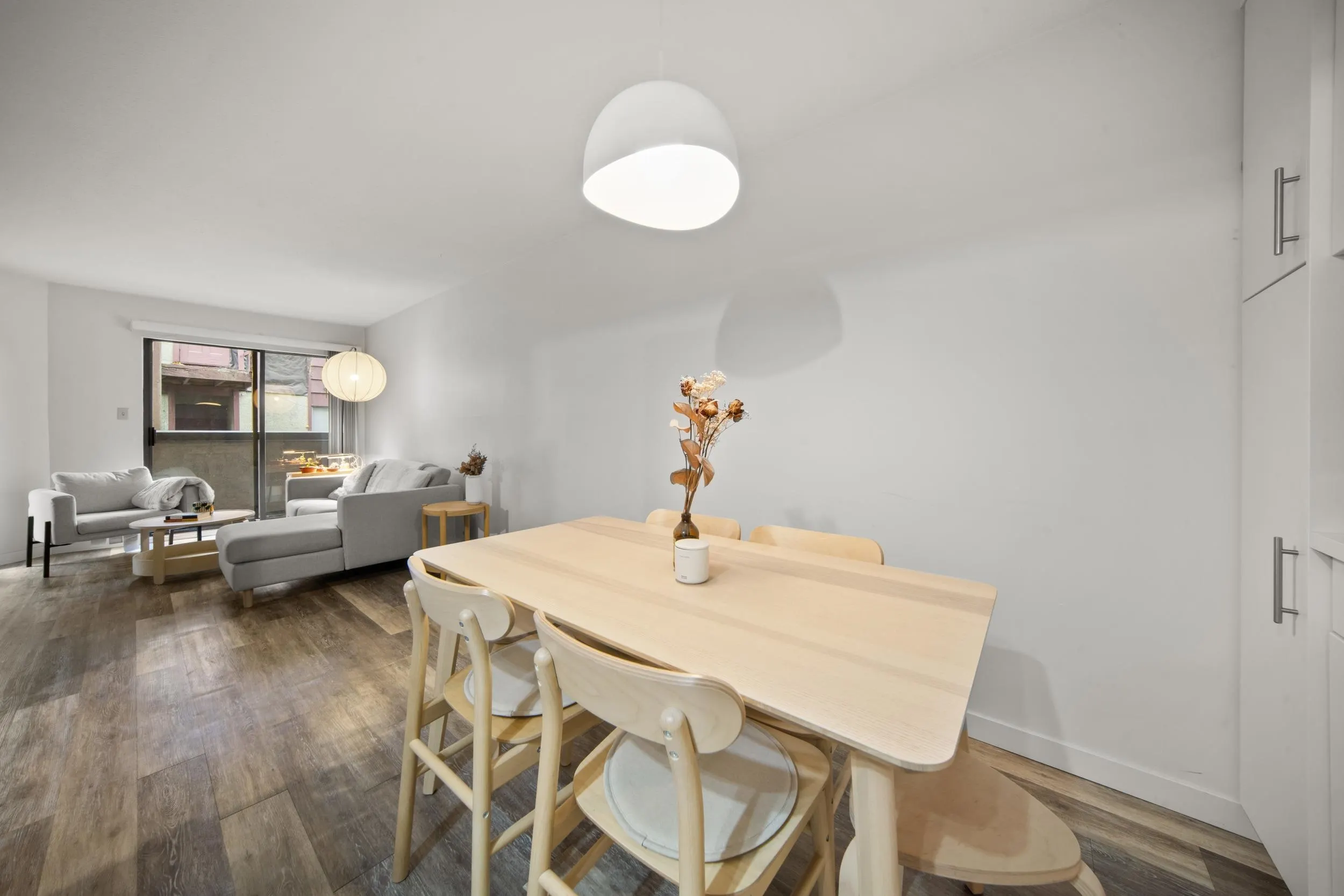 975 W 13th Avenue #209