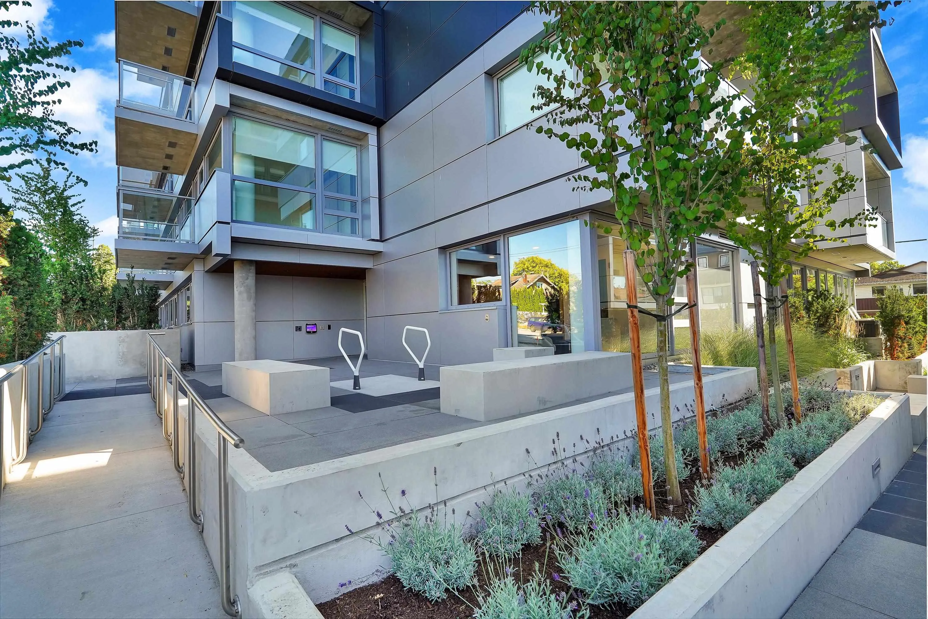 8080 Oak Street #604