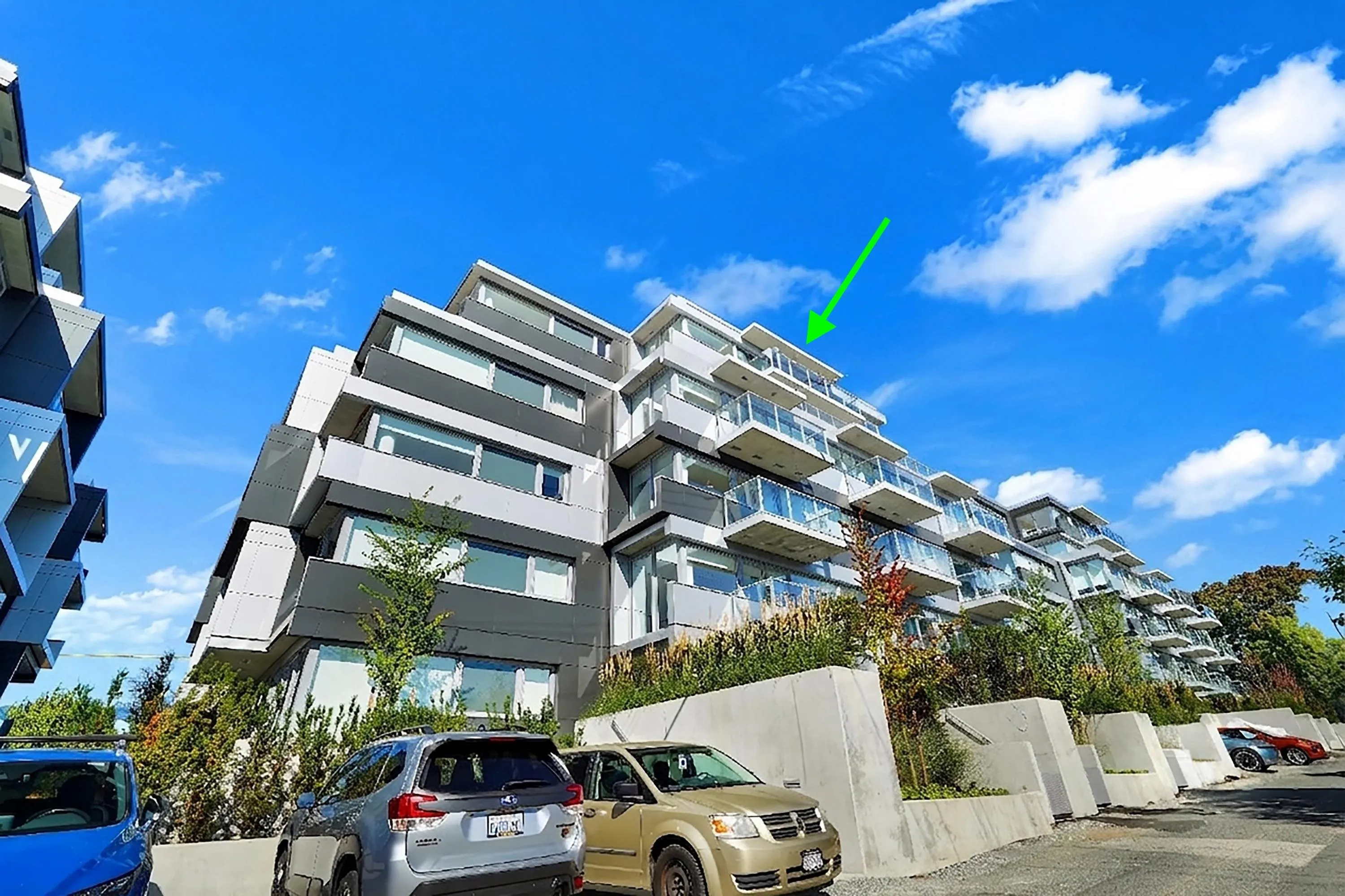8080 Oak Street #604