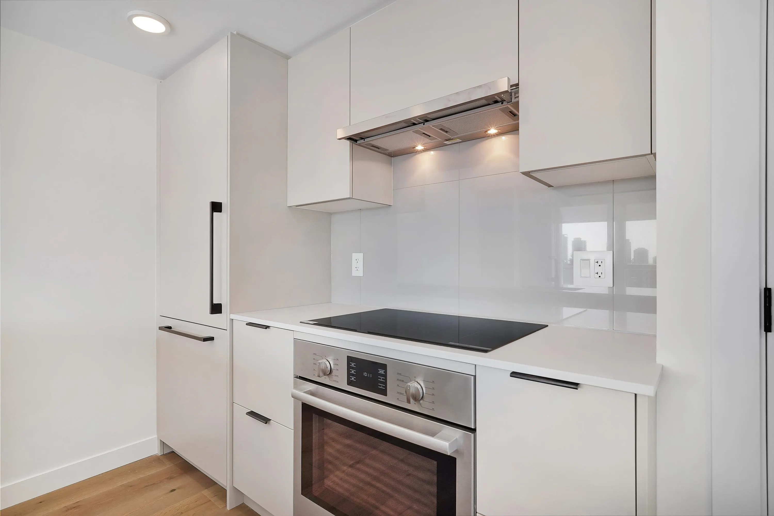8080 Oak Street #604