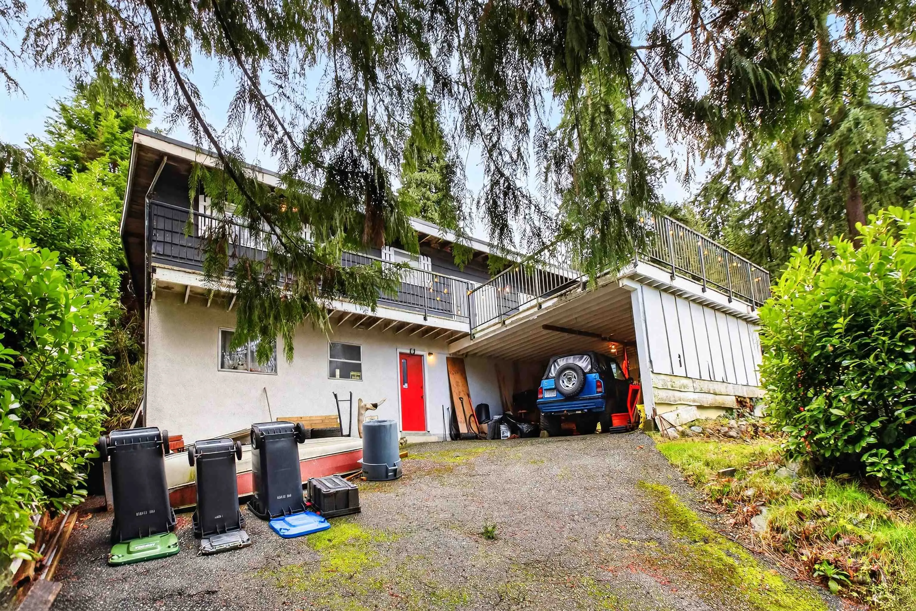 3362 Viewmount Drive