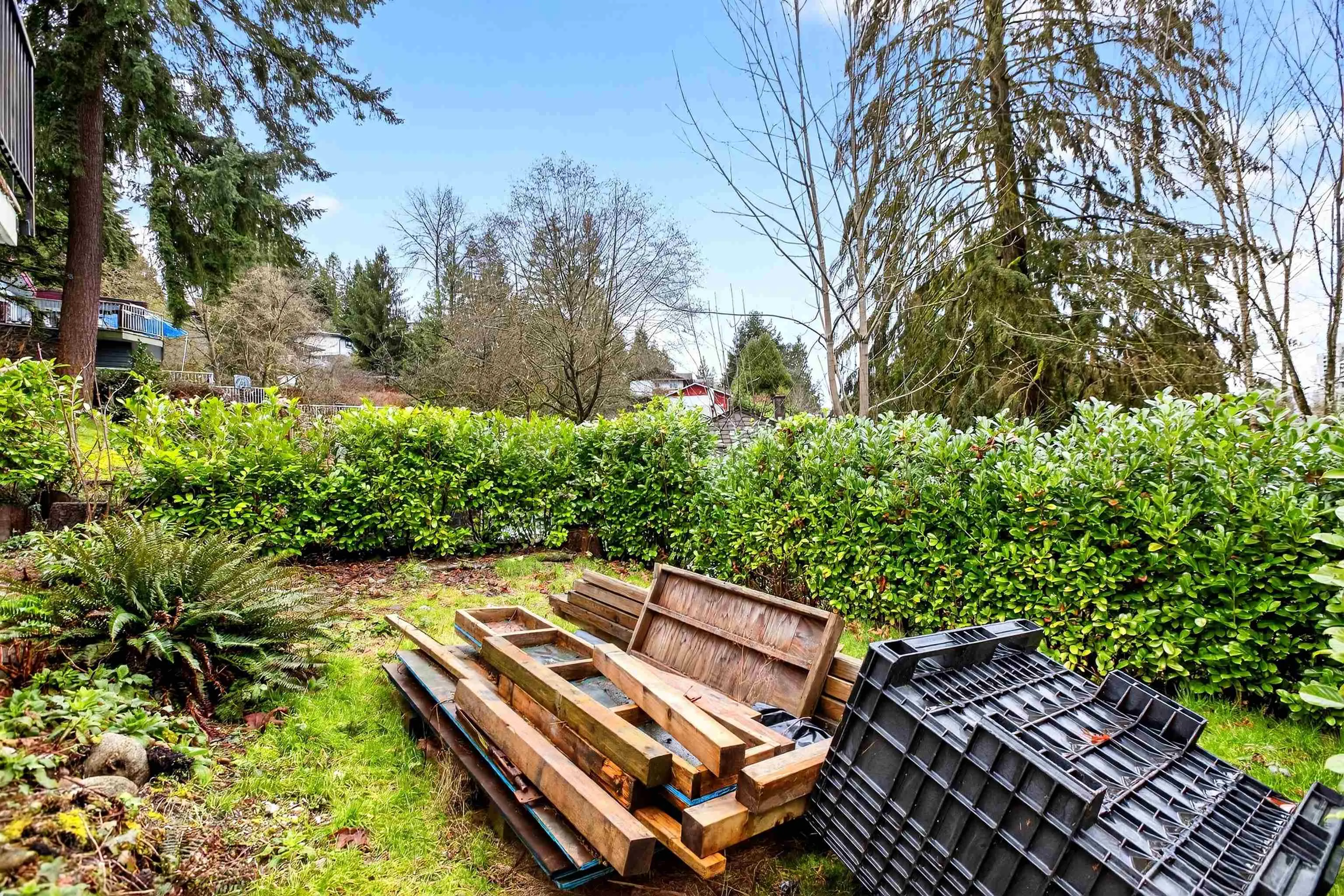 3362 Viewmount Drive