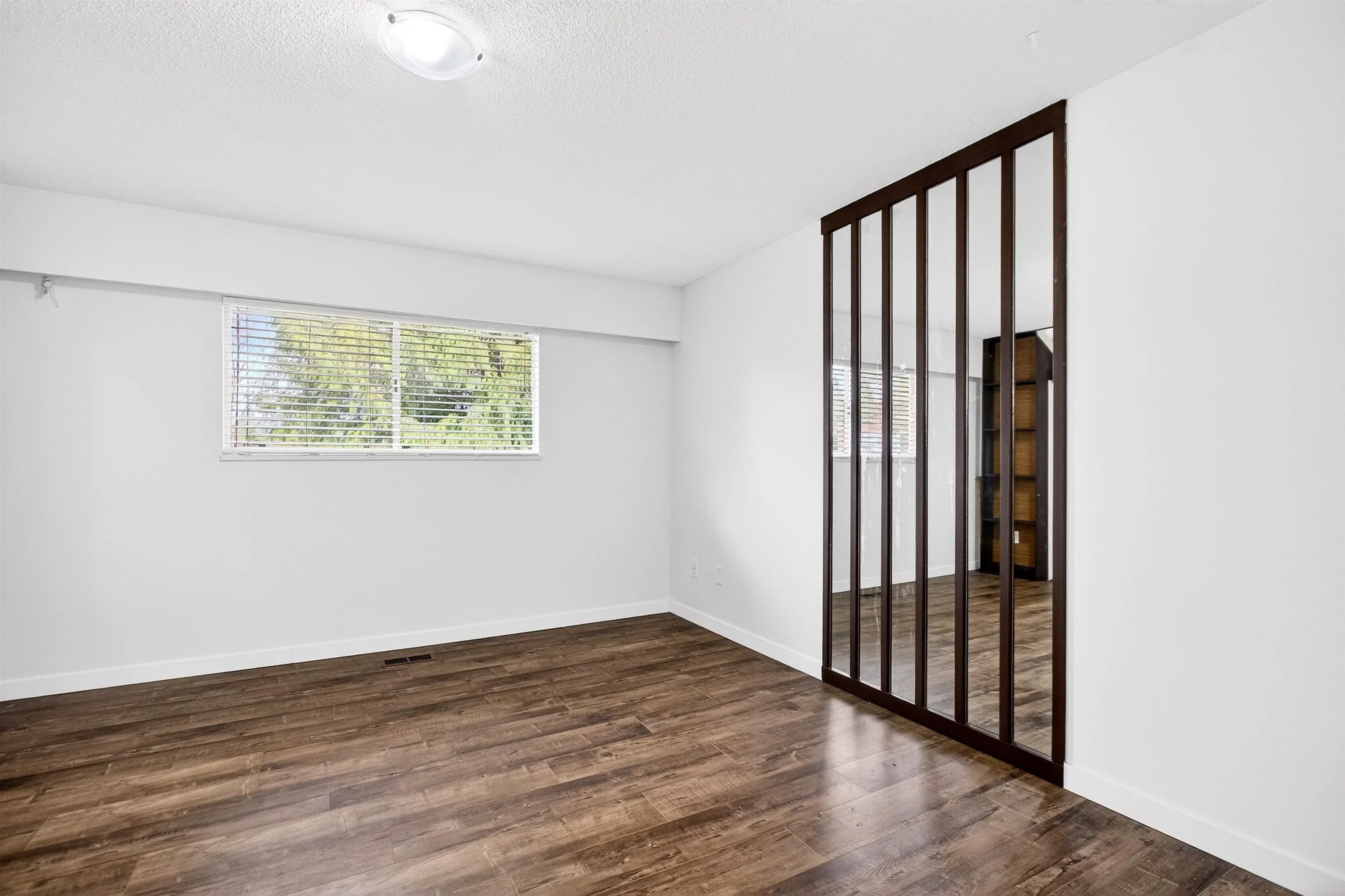 3362 Viewmount Drive