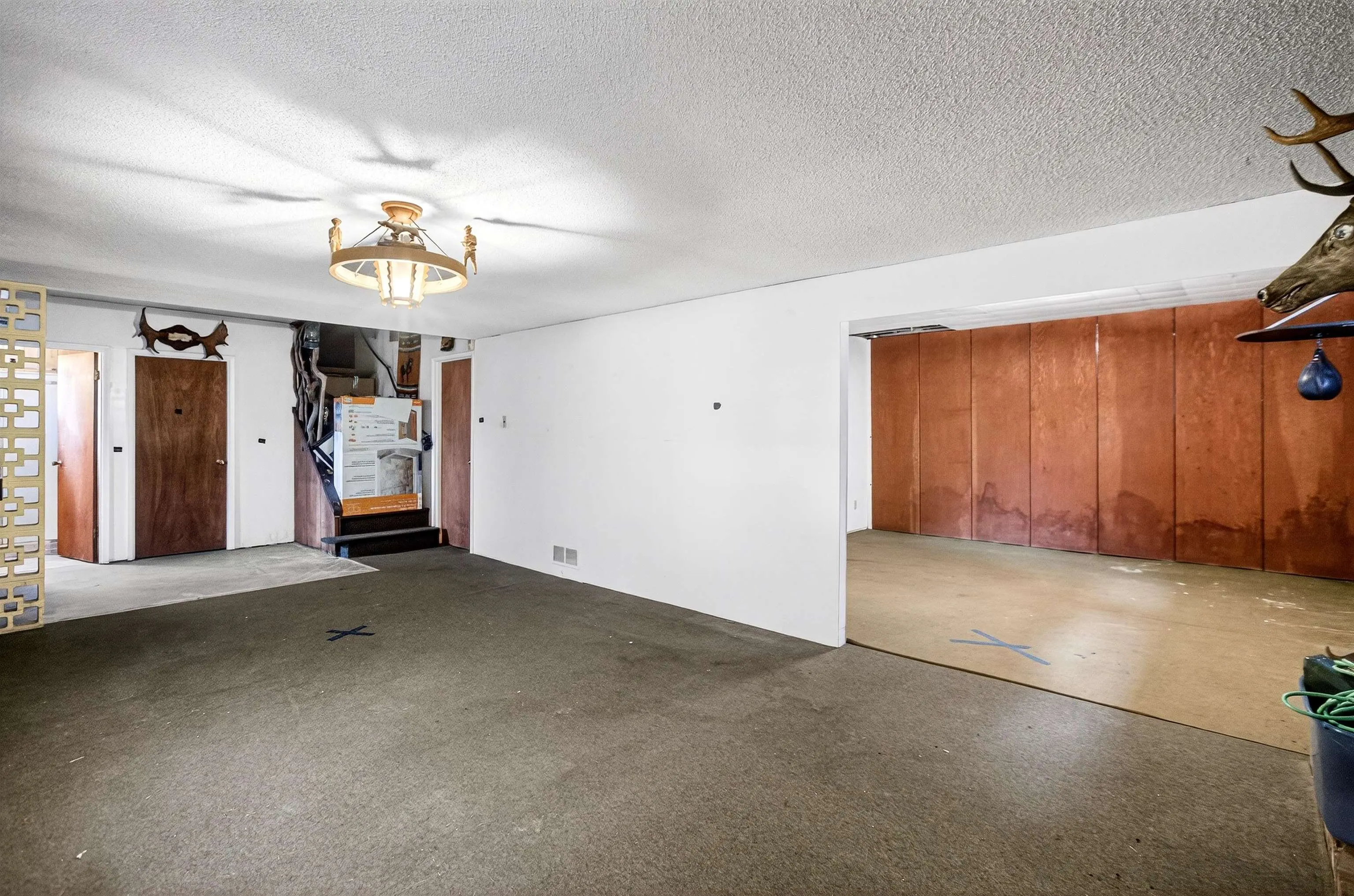 3362 Viewmount Drive