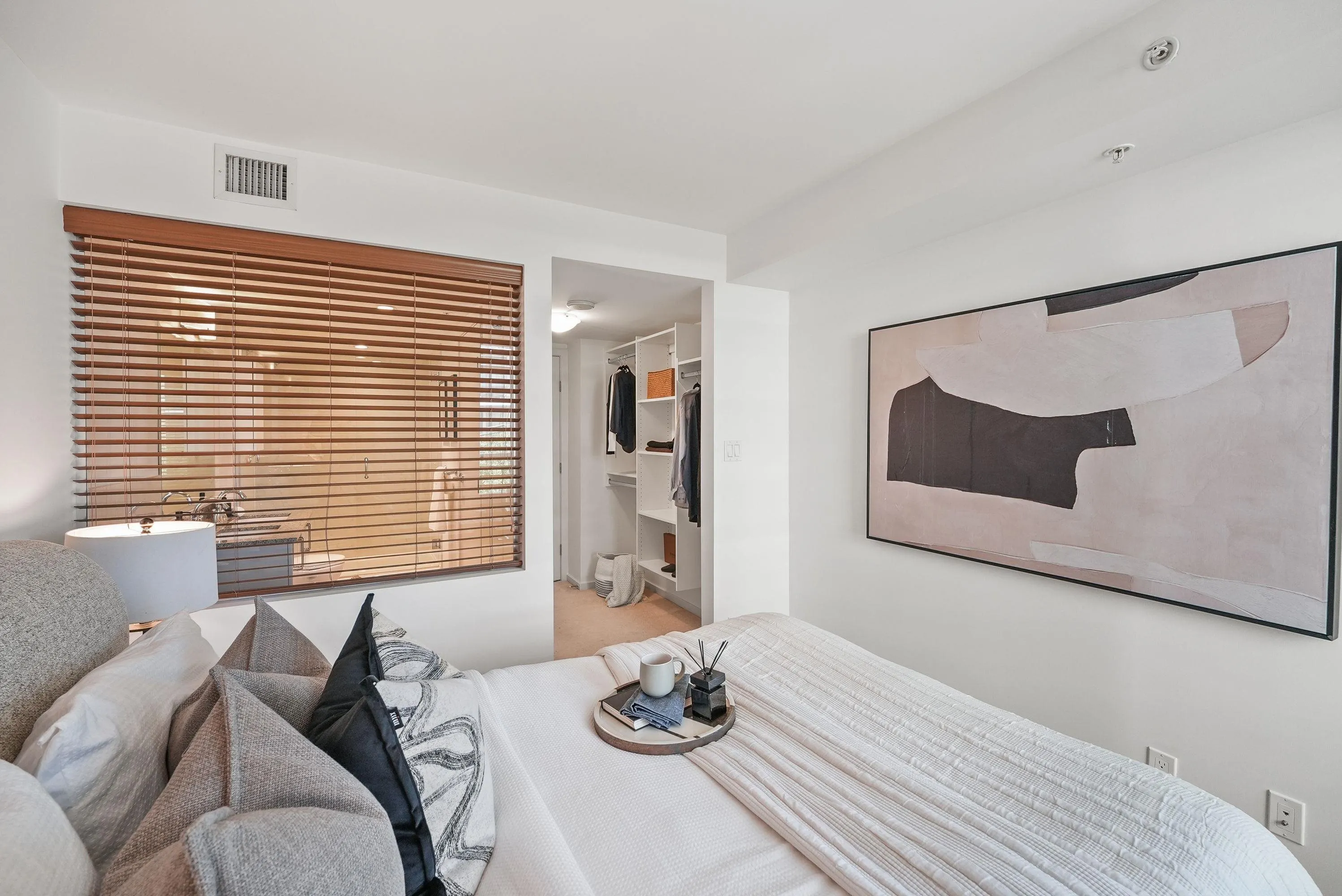 89 W 2nd Avenue #503