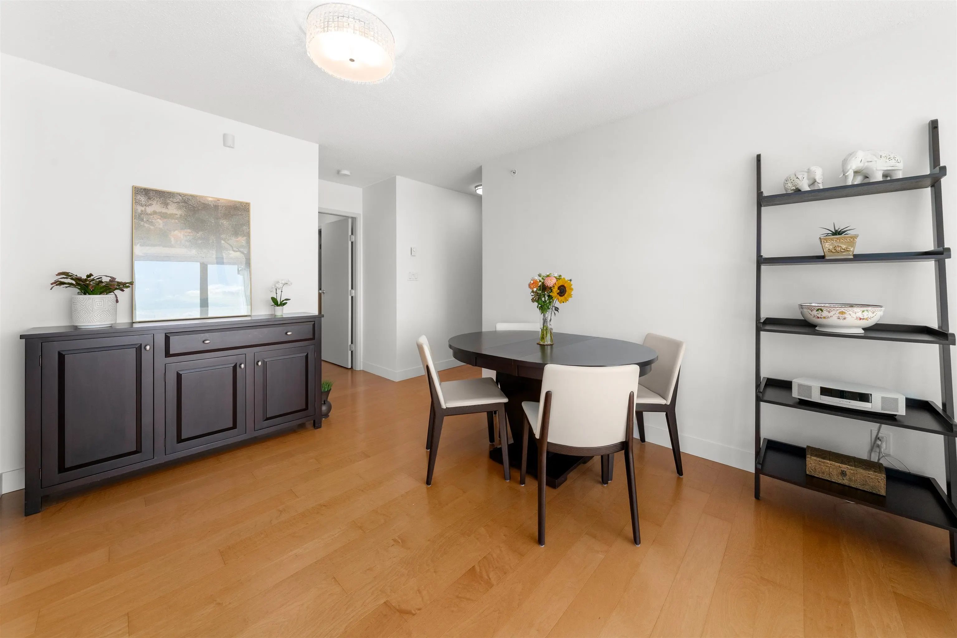 1408 Strathmore Mews #2002