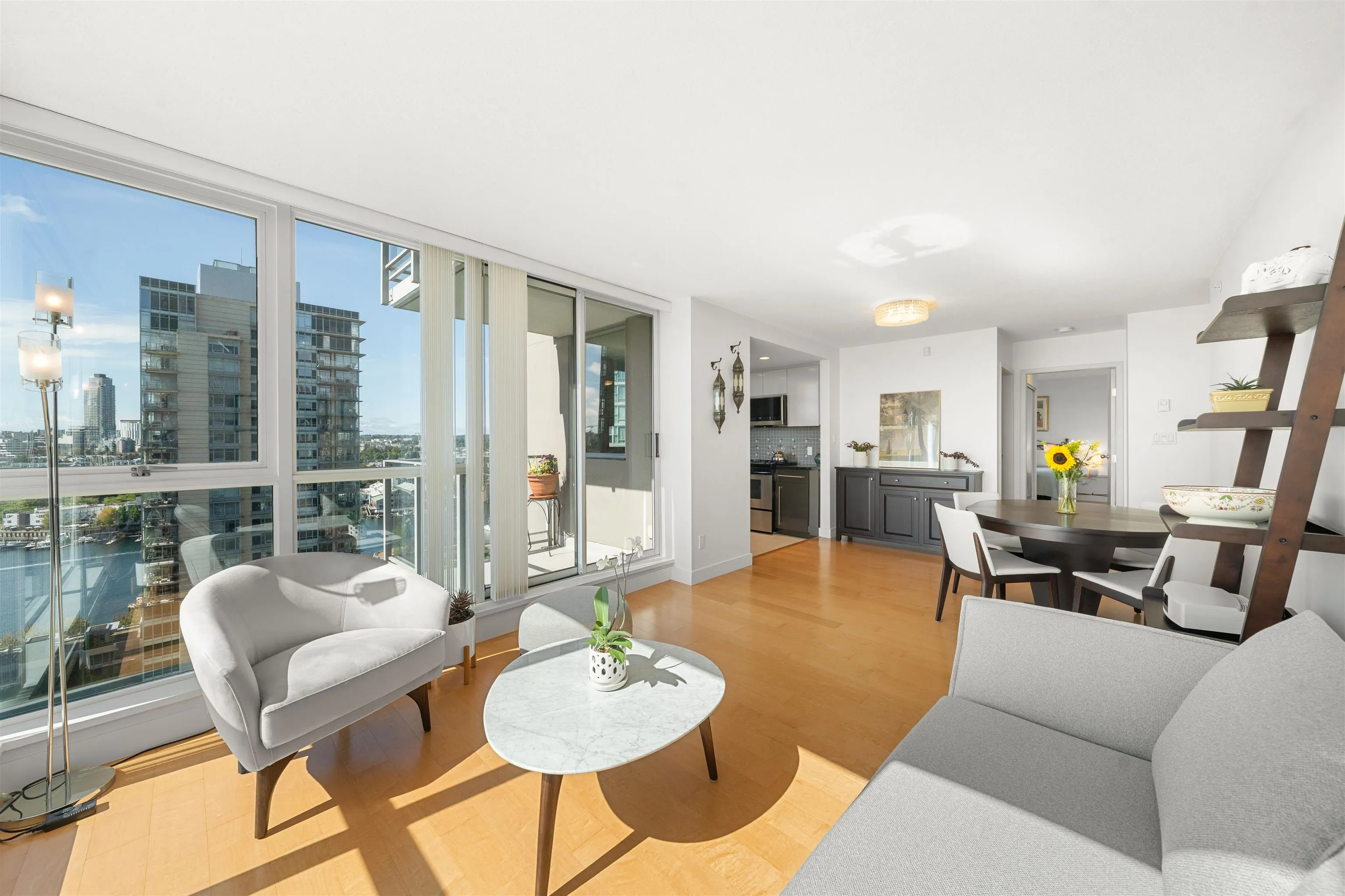 1408 Strathmore Mews #2002