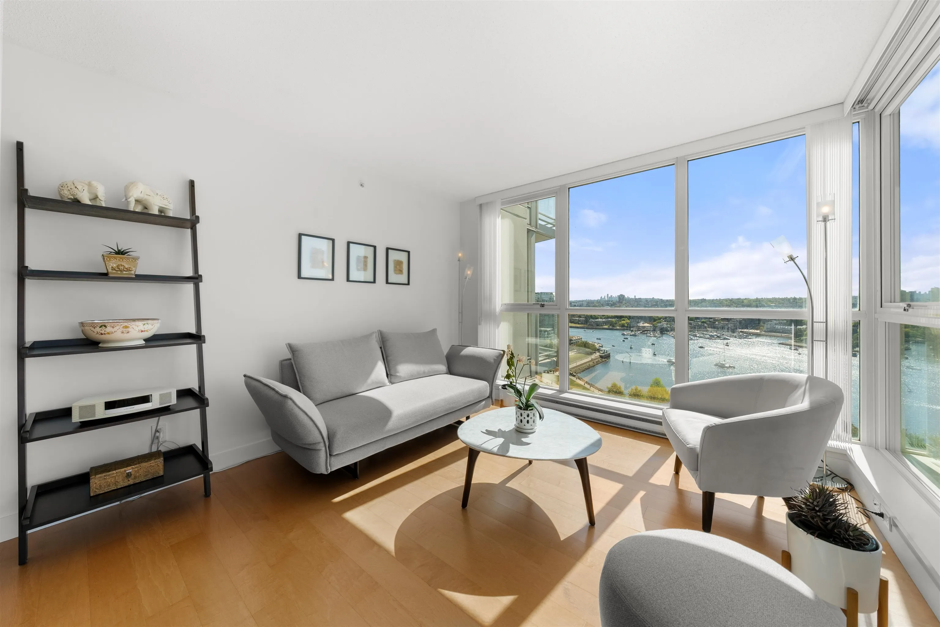 1408 Strathmore Mews #2002