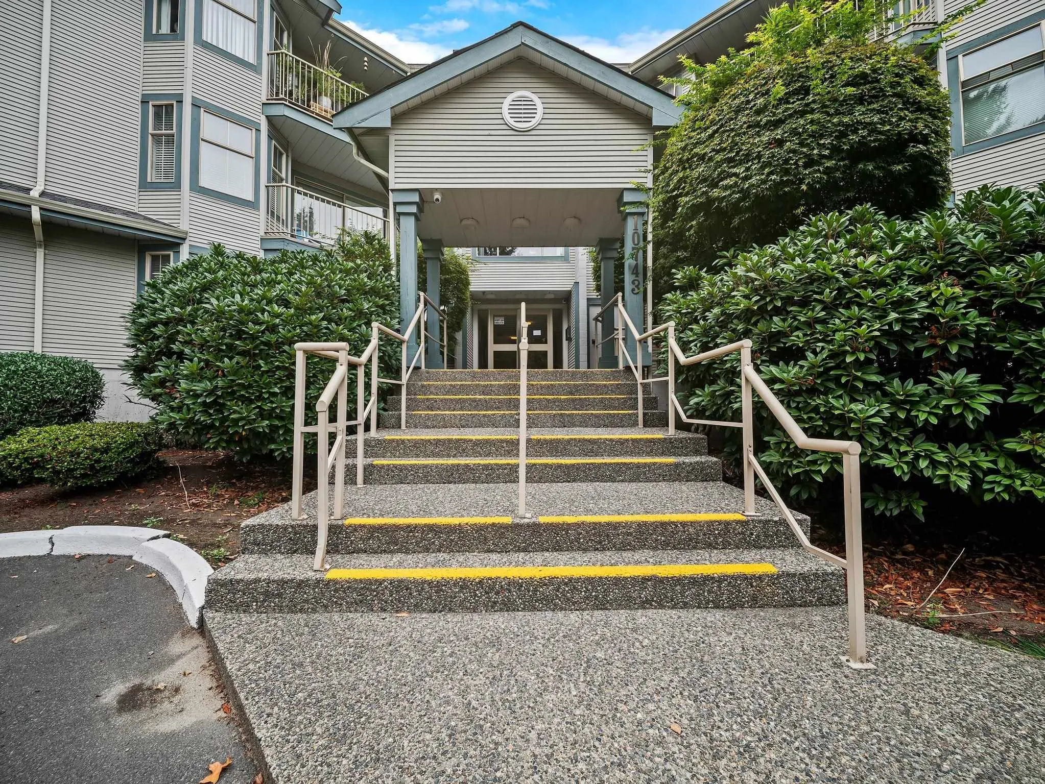 10743 139th Street #201