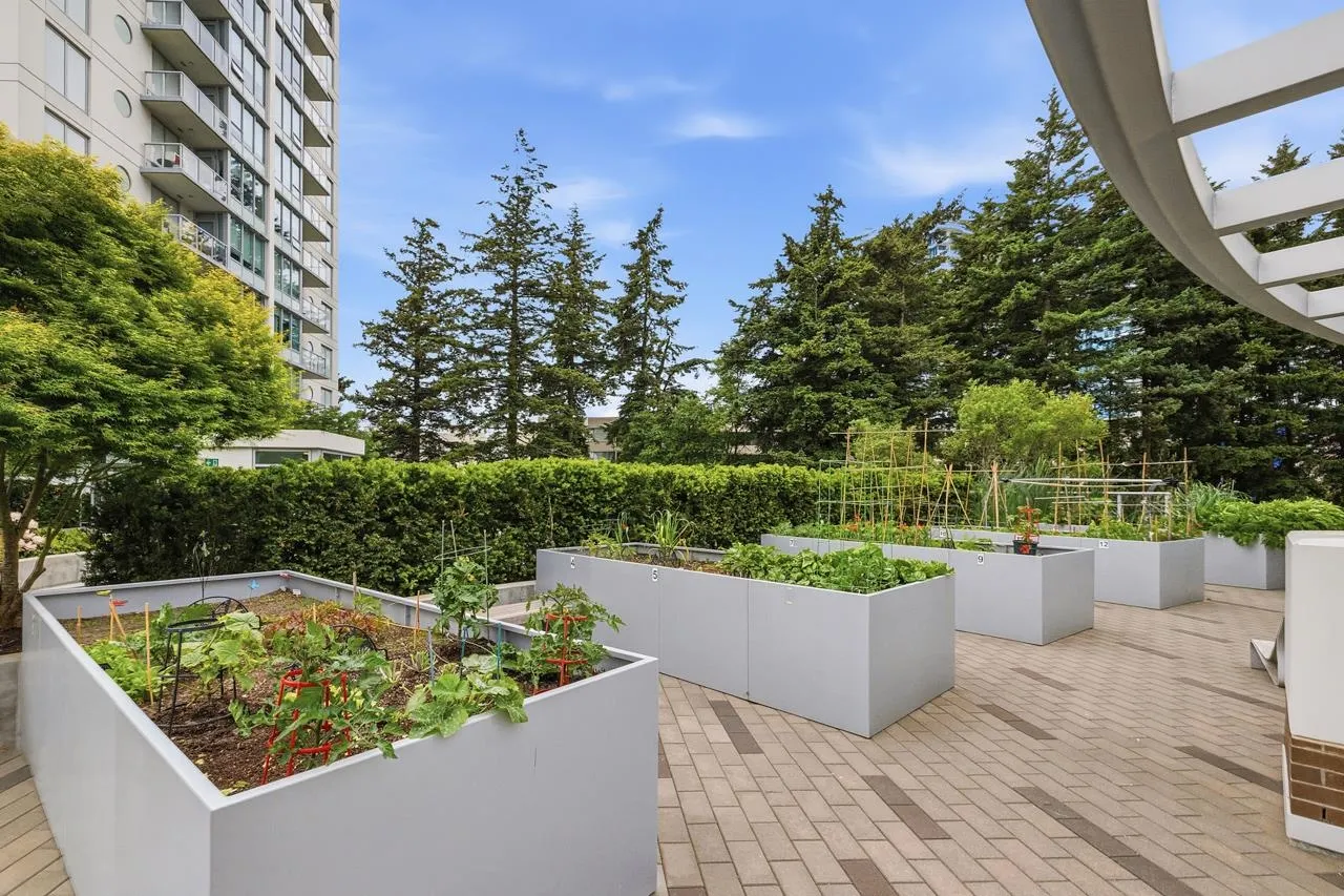 15165 Thrift Avenue #902